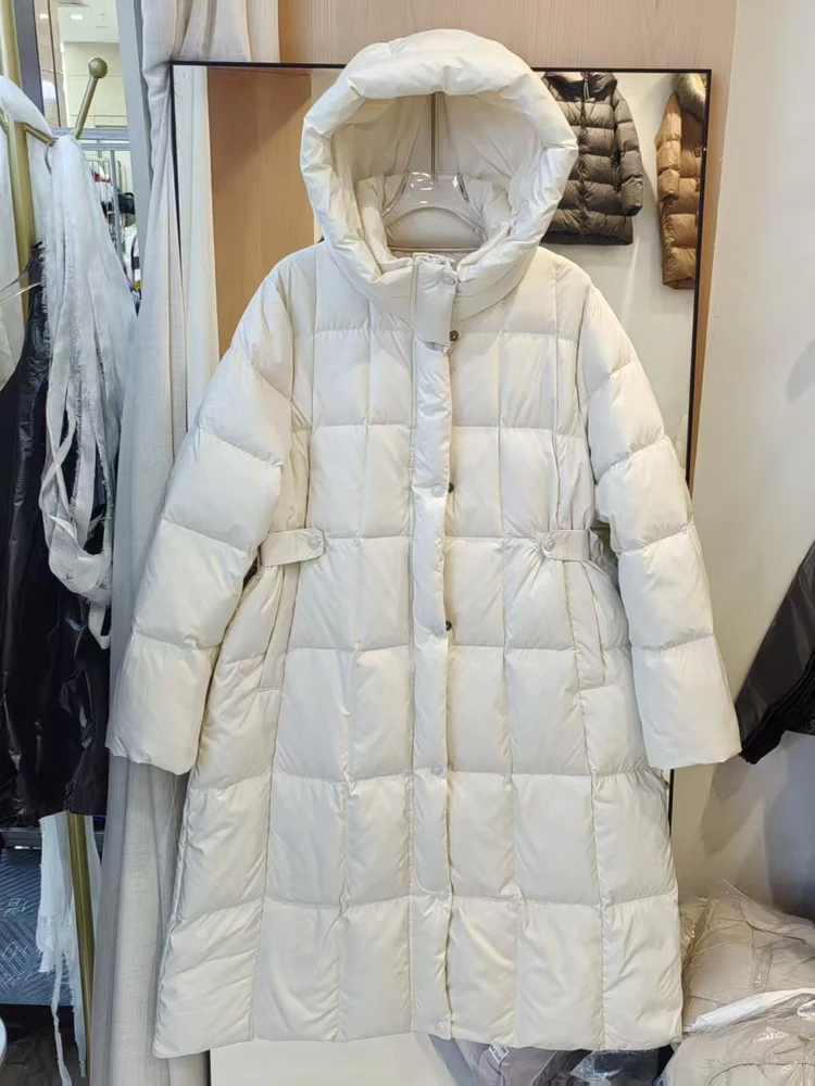 Feminino meados de longo cruz joelho com capuz jaqueta versão coreana 2025 inverno novo fino e grosso pato branco para baixo casaco