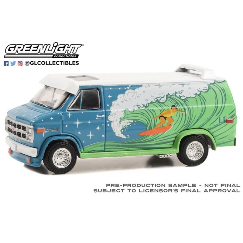 Greenlight 1:64 Vannin 1978 GMC Ventura Custom Van Surf Livery Series Alloy Car Die Casting Model Collect Ornaments