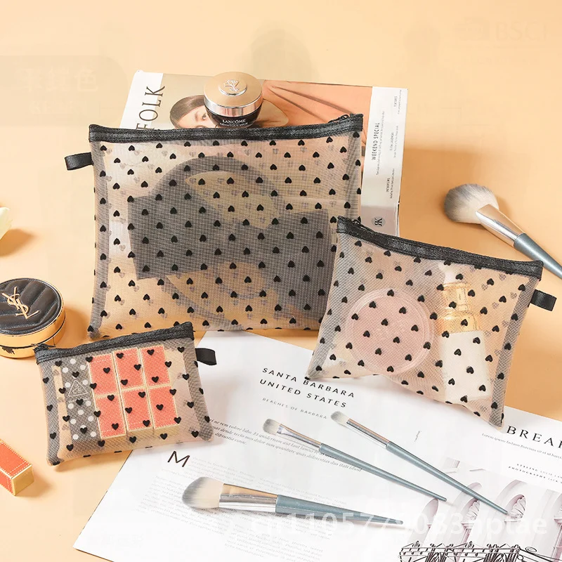 Portable Mini Mesh Makeup Bag Small Lipstick Cosmetic Carry-on Urban Minimalist Nylon Bag with Heart-shaped Design
