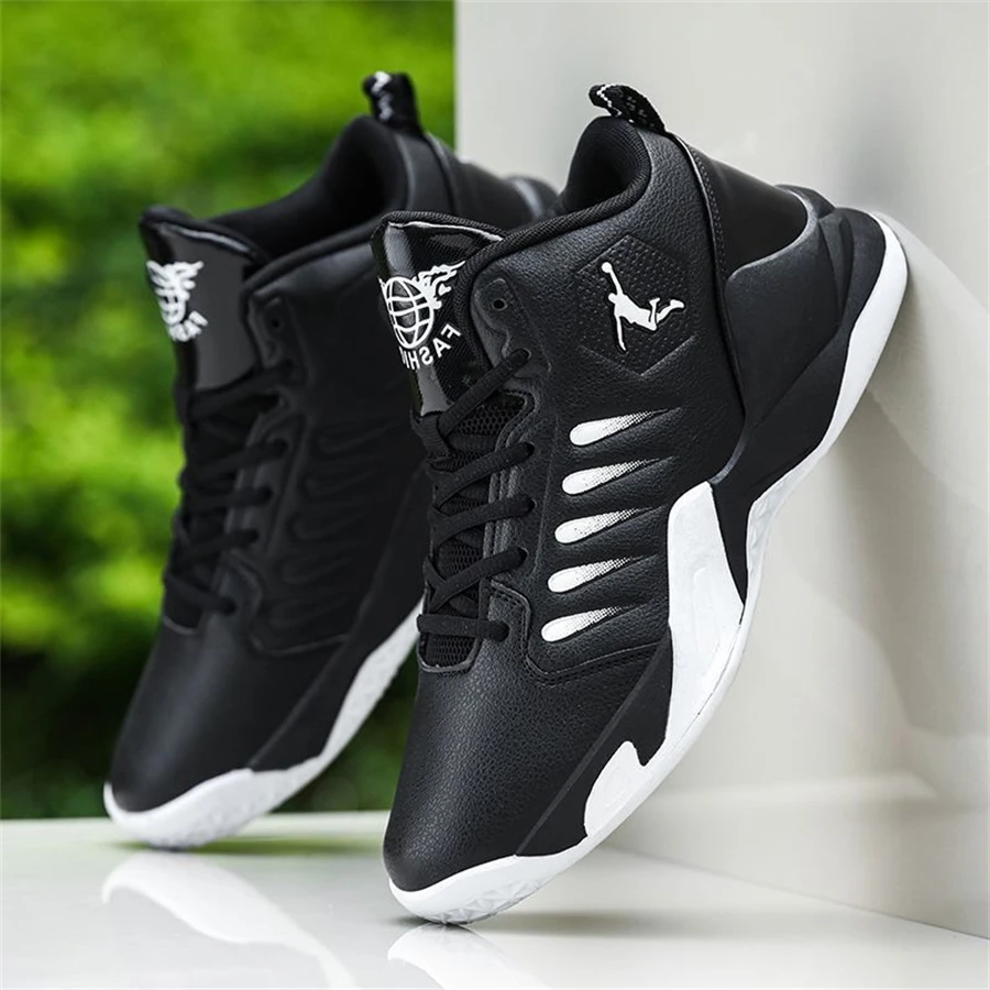 New Men Retro Basketball Shoes Outdoor White Sports Shoes High Quality Unisex Black Basketball Sneakers for Women Jordans