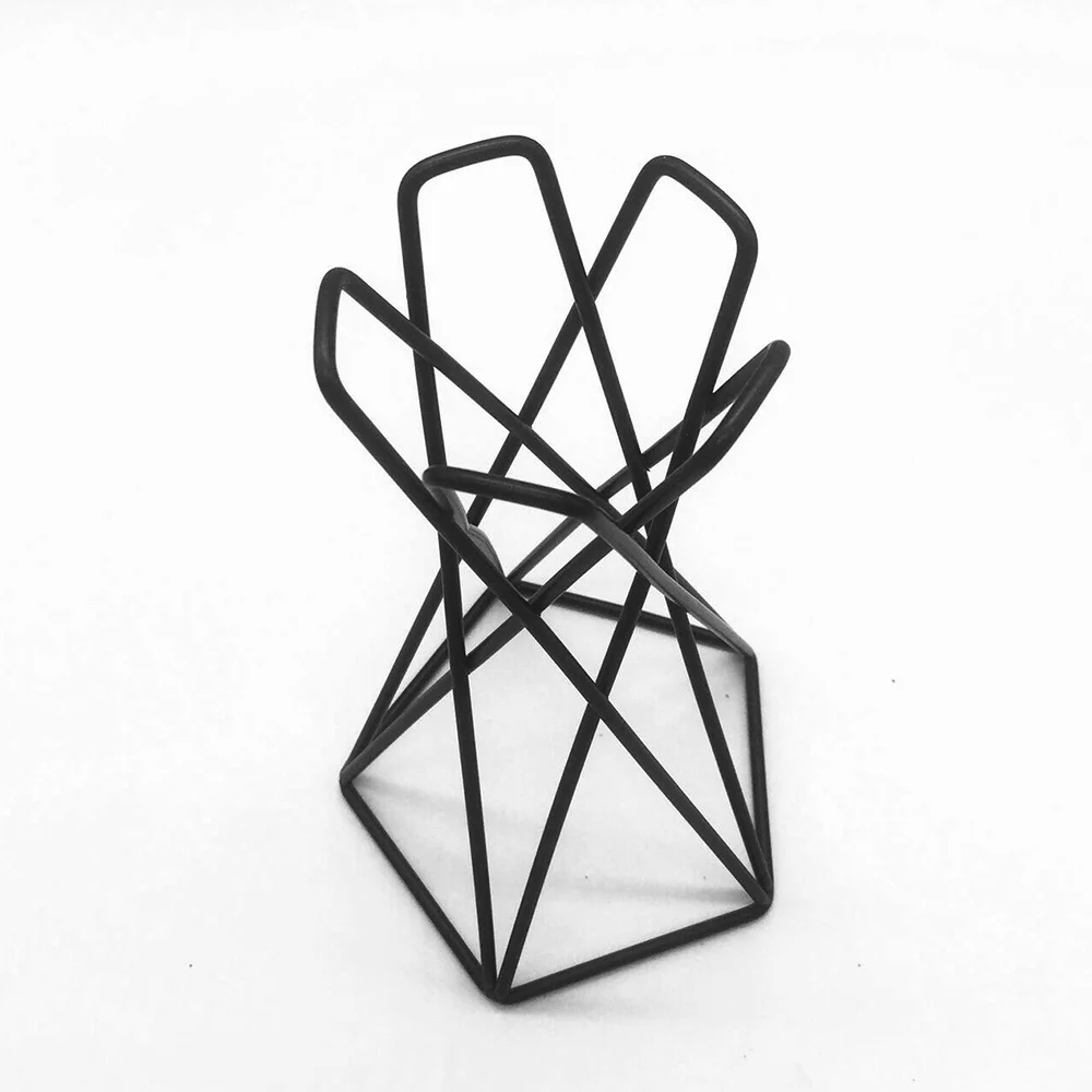 Nordic Style Air Plant Holder Metal Flower Pot Stand Geometric Iron Tillandsia Holder Table Home Garden Ornaments