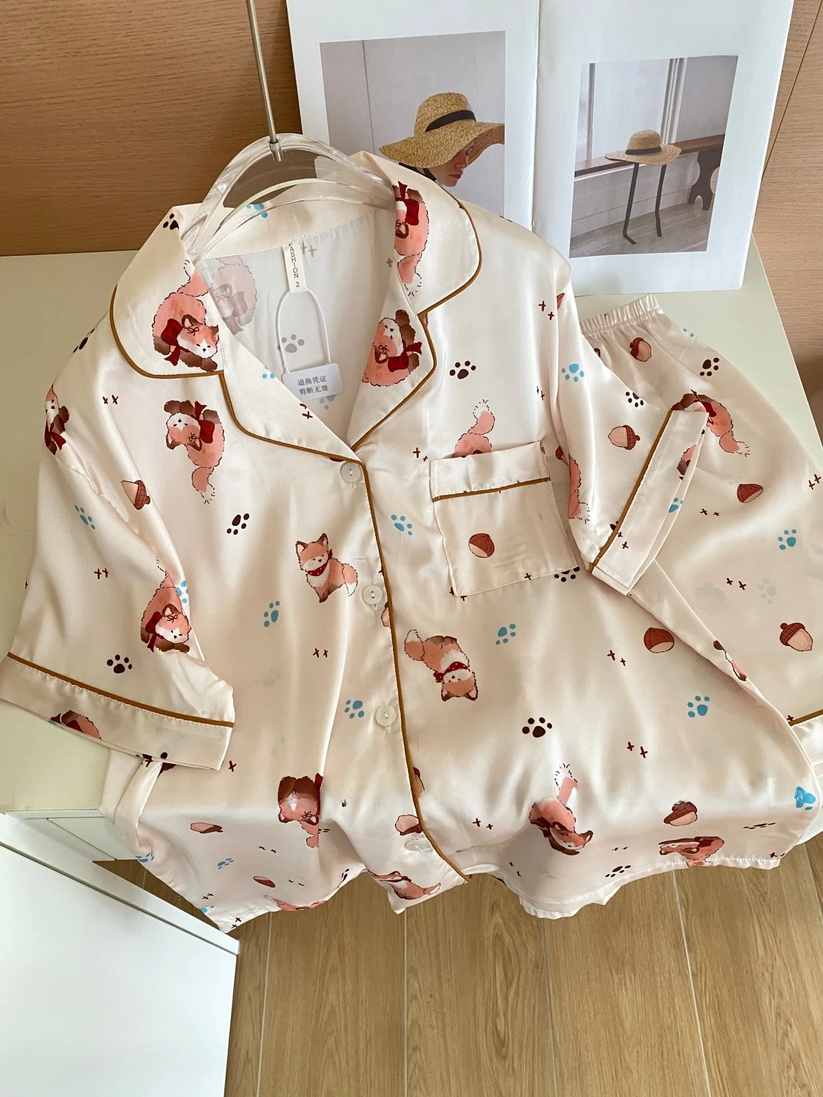 かわいいリス柄サマーパジャマ-レディース-アイスシルク-半袖-ショートパンツ-薄手-ホームウェア-通気性-涼感-ソフト生地