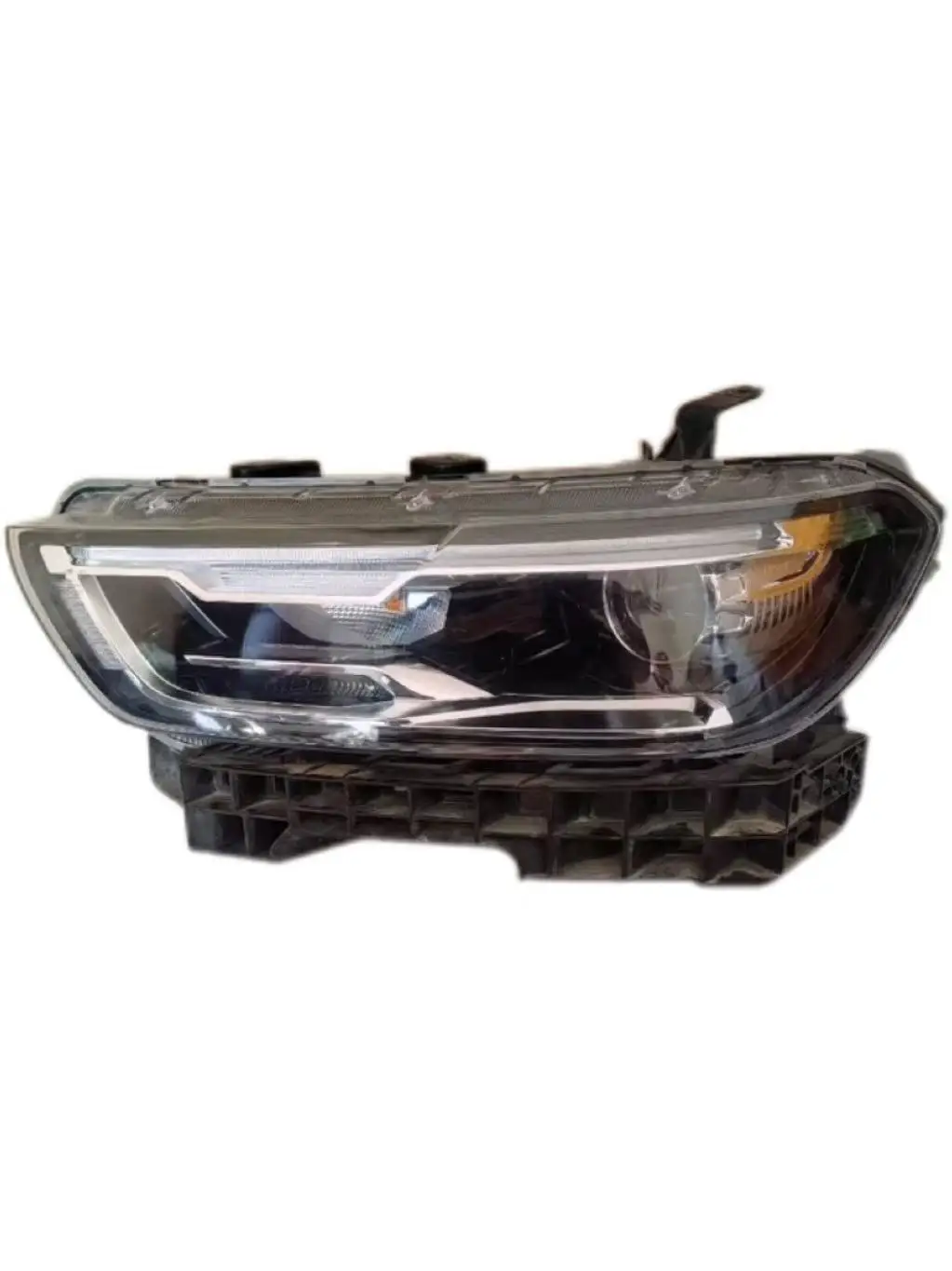 For Great Wall Haval H6 Black Base Headlight Assembly Halogen Hernia LED High and Low Configuration Headlights