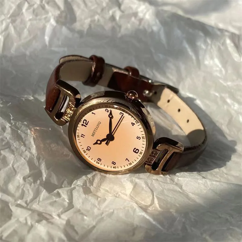 MSTIANQ Watch Female Students Niche Design Ins College Style Retro Exquisite Fashion Simple Temperament Joker Quartz Watch.