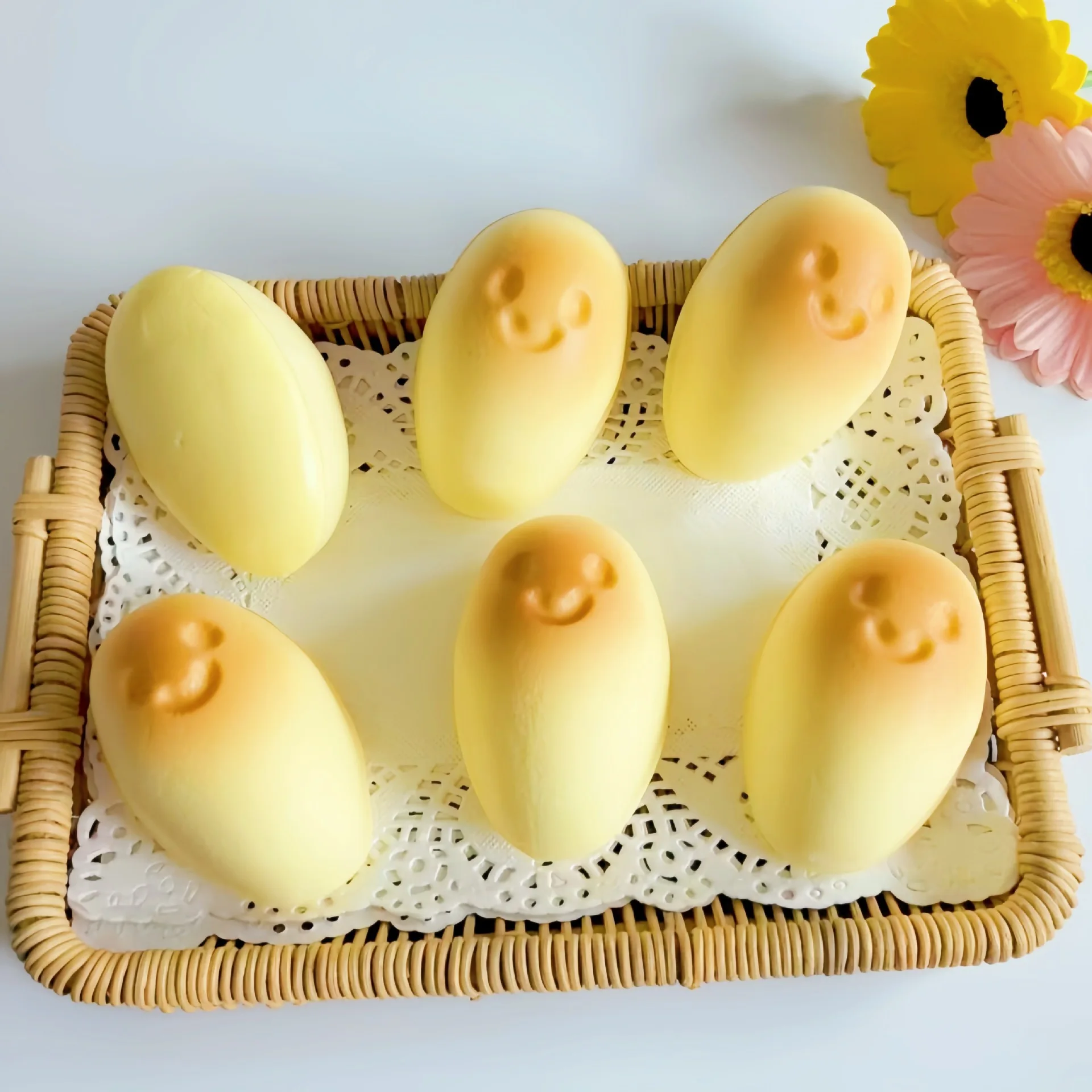 Realistic Cute Egg Cake Wet Soft Slow Rebound Squishy Toy For Adult Kids Stress Relief Squeeze Vent Pinch Fidget Toy Gift