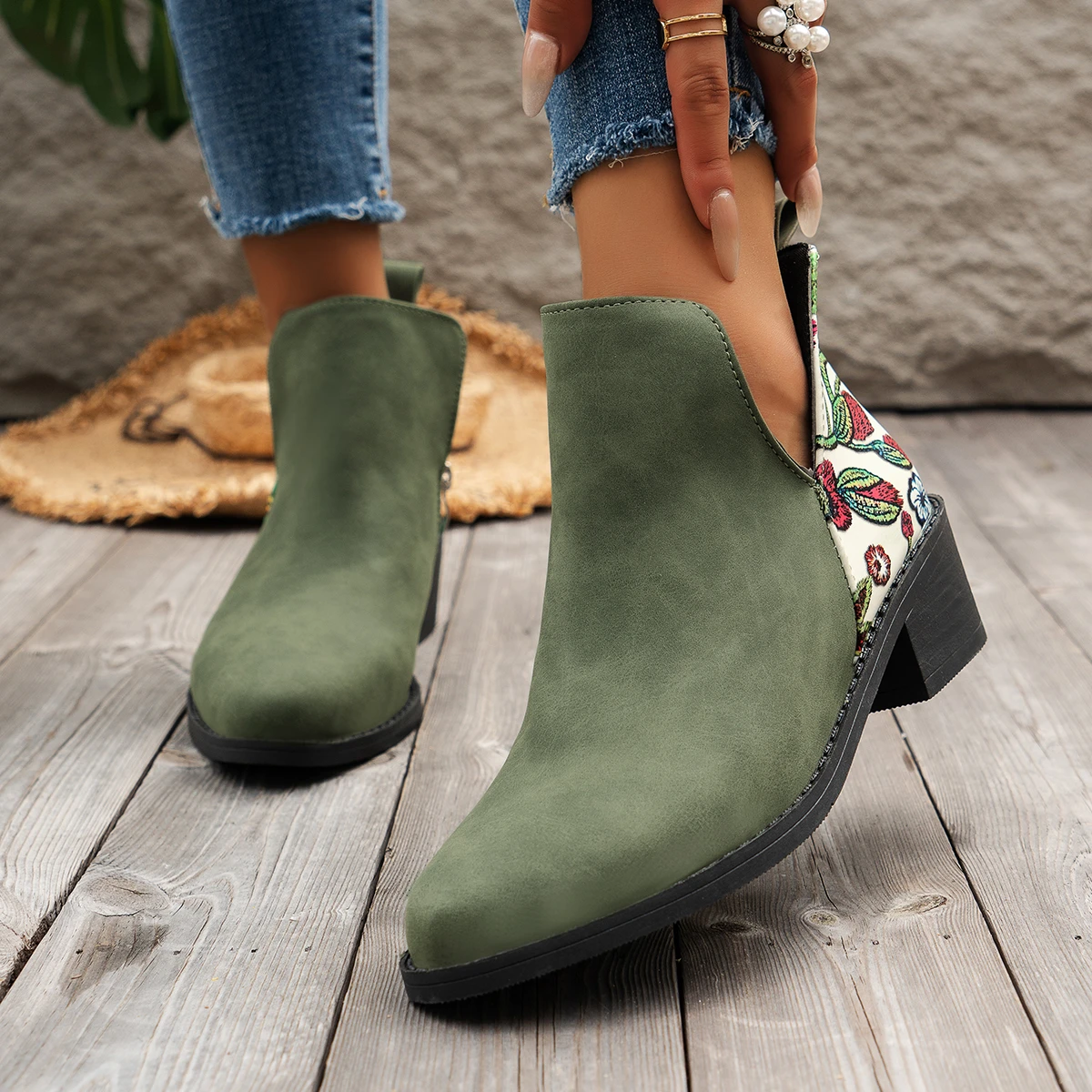 Women Boots Autumn Pointed Suede Thick Heel Booties Women Plus Size 43 Zipper Heeled Ankle Boots Designer Shoes for Women