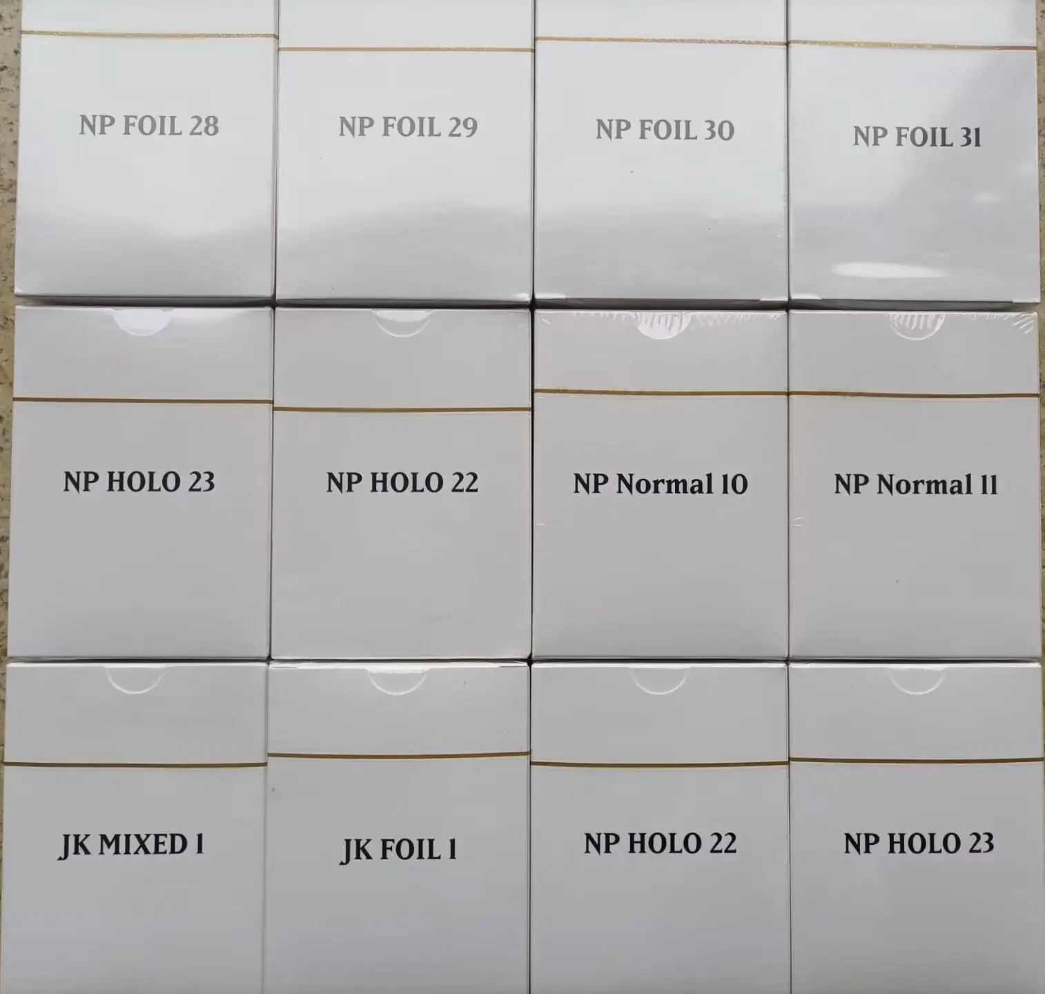 

FOIL /HOLO/NORMAL Полные наборы для продажи... Изображения/Экпедиции/Амонкет Высококачественная настольная игра Игральные карты