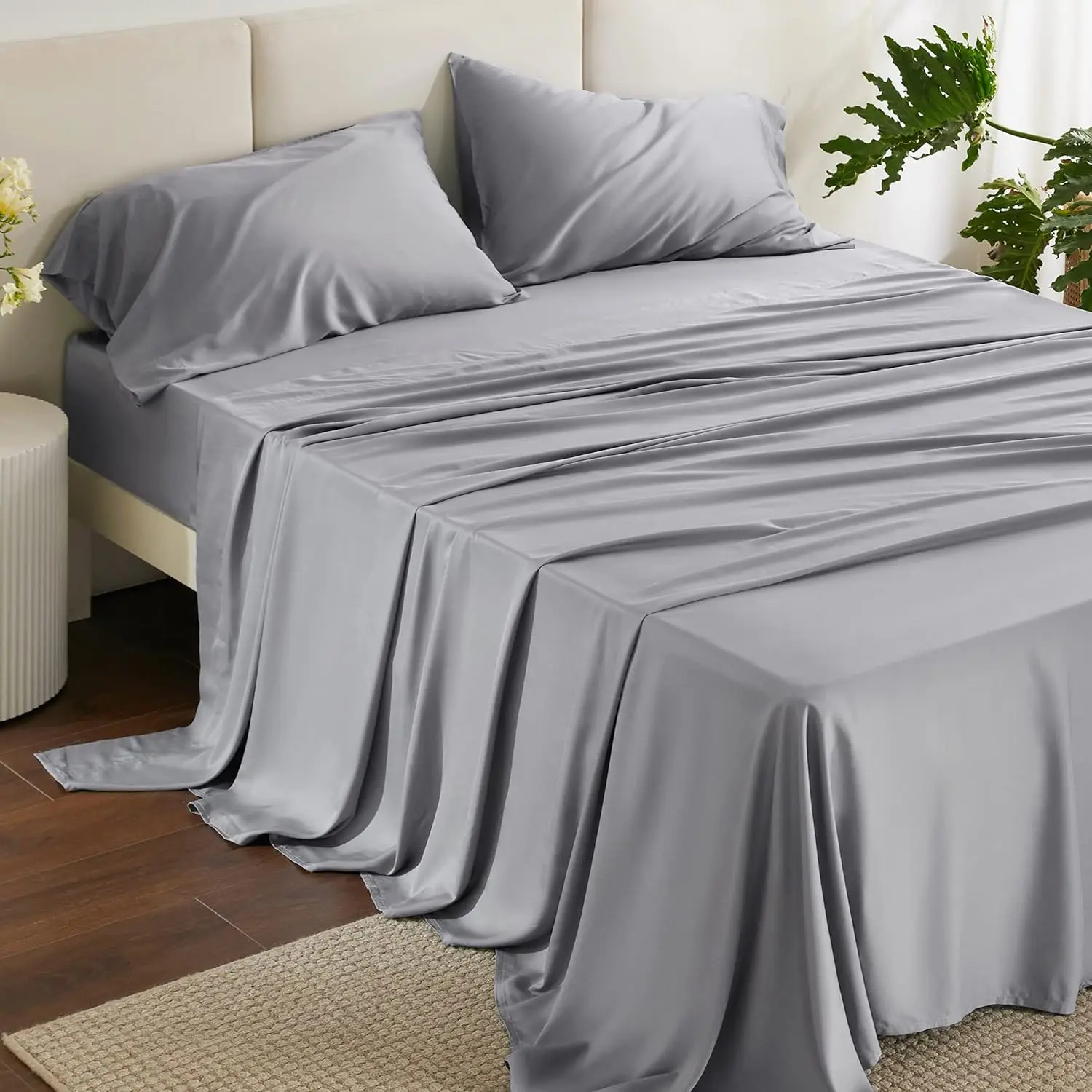 King Size Sheets Set, , Similar to Silk Bed Sheets Set 4 Pieces with 1 Deep Pocket Fitted Sheet, 1 Flat Sheet, and 2 Pillowcases 3