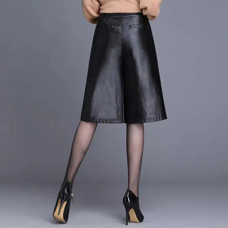 PU Leather Shorts new Autumn Winter Women's Casual Wide Leg Half Trousers Outerwear Faux Leather Straight Shorts Black Pants