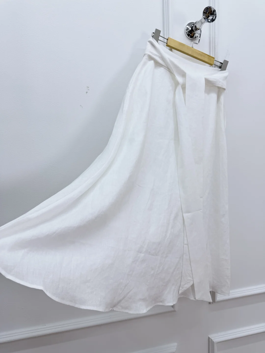 

Linen Shirt And Skirt Suit, Early Autumn New Style, Lace Patchwork Hollow Shirt And Skirt Two-Piece Set For Women.