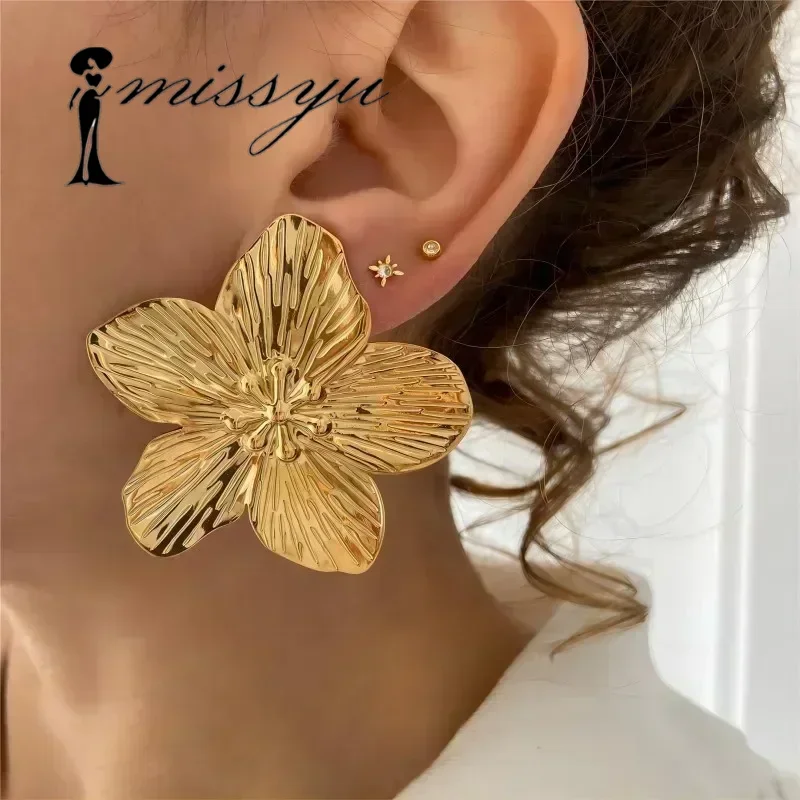 2024 New Stainless Steel Chic Stud Earrings Minimalist Irregular Petal for Women Gold Color Party Jewelry