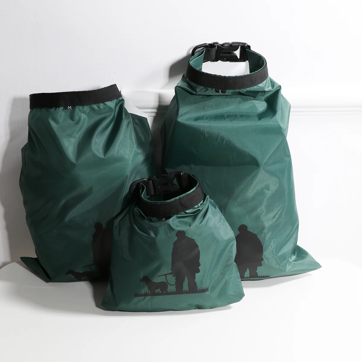 

3Pcs Waterproof Dry Bag Pouches Durable Nylon Compression Seal for Camping Boating Kayaking Rafting Fishing Green