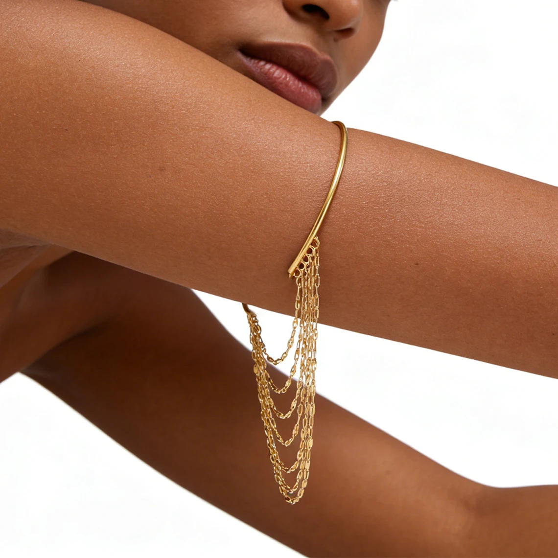 Kissmoon Brazalete Bohemio de Acero Inoxidable Dorado con Borlas y Cadenas Multicapa para Mujer, Joyería Corporal Estilo Boho, Regalo