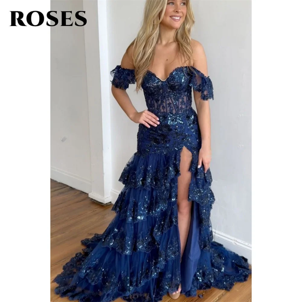 

ROSES Темно-синее платье для выпускного вечера А-силуэта с блестками Вечернее платье с открытыми плечами Многоуровневое с разрезом Вечерние платья для женщин по индивидуальному заказу