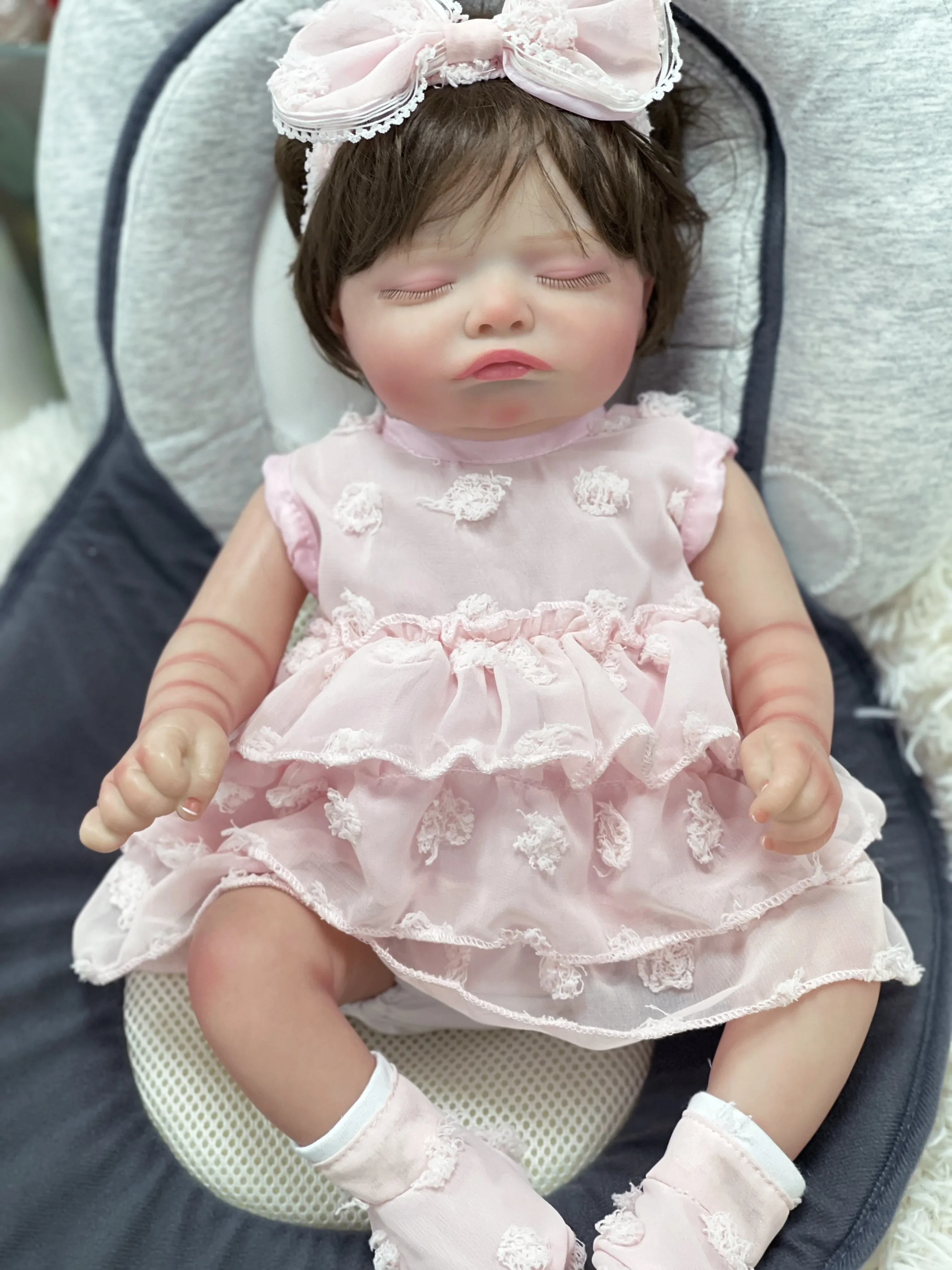 45cm Rosalie Cloth body/Full Body Vinyl Reborn Sleeping Baby Girl Very Soft Touch 3D Skin with Visbile Veins Art Dolls