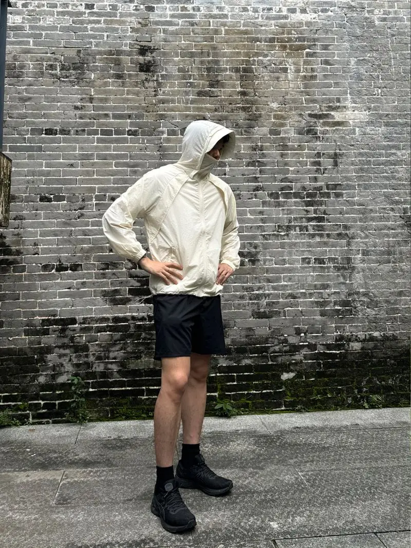 Herren Sommer-Kühljacke mit Sonnenschutz UPF50+, Schnelltrocknend, Atmungsaktiv, mit Kapuze, Windbreaker für Outdoor-Aktivitäten, Wandern, Camping, Radfahren – Detail 35