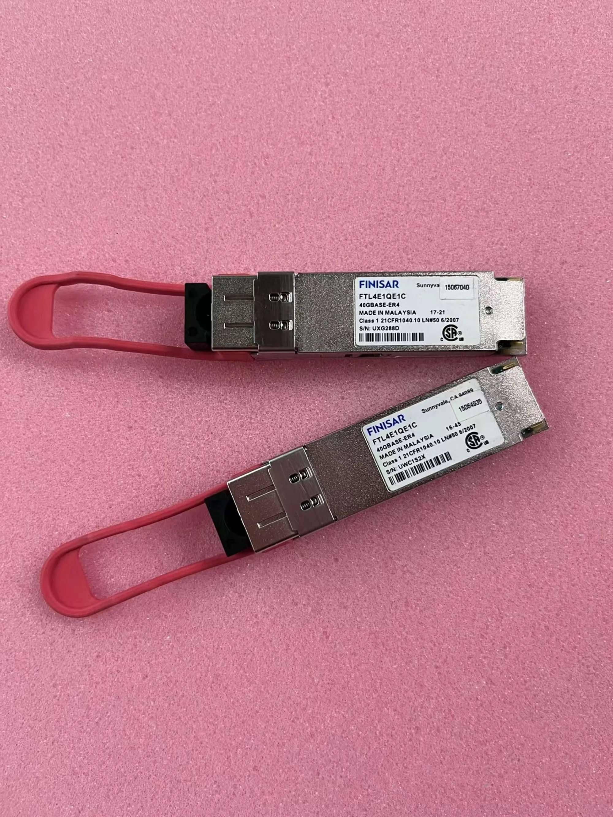 

40G 40KM QSFP модуль приемопередатчика Finisar FTL4E1QE1C LC интерфейс 40GB QSFP 40KM Оптическое волокно