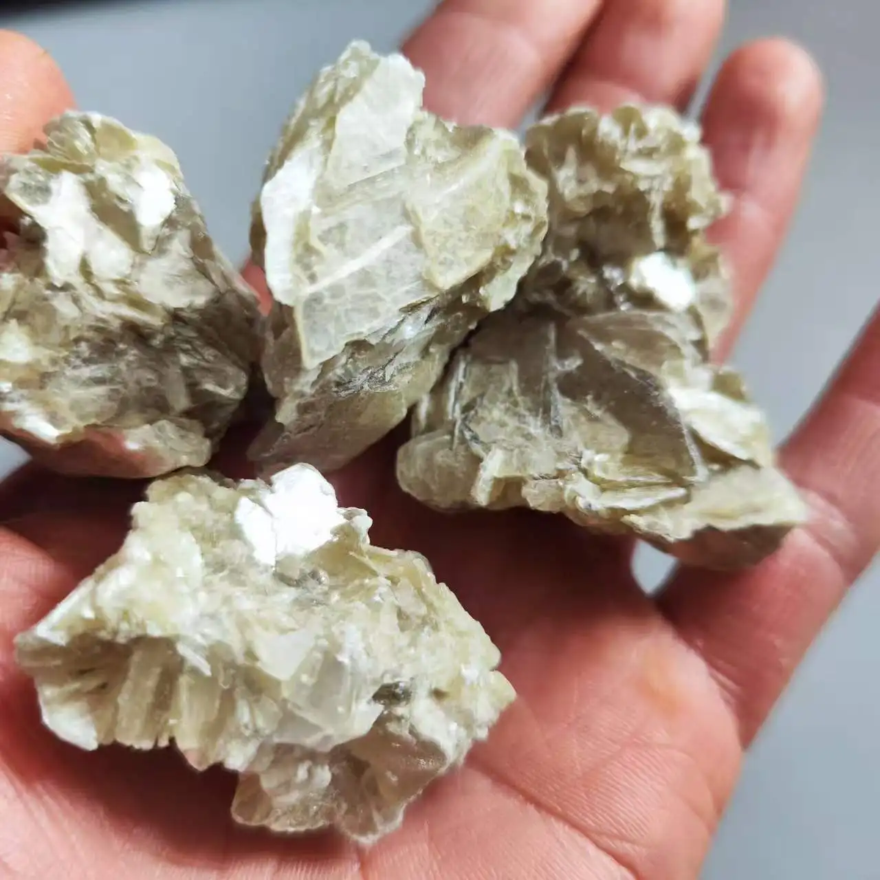 Mica Dorada Natural, Flogopita, Cristal de Cuarzo, Muscovita en Escamas, Grupo de Mica, Decoración para el Hogar, Espécimen de Piedra, Reiki, Gema Coleccionable