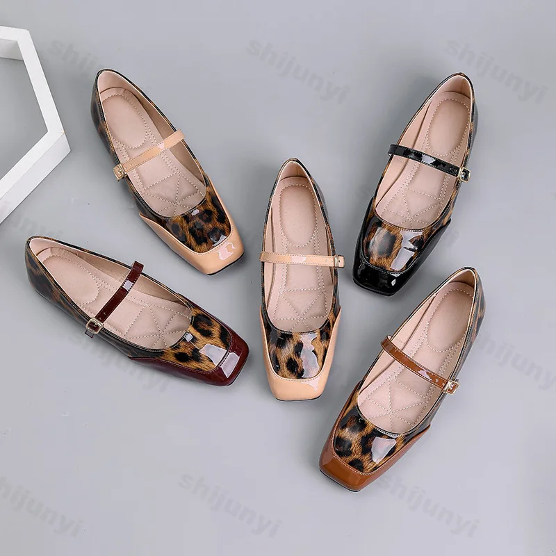 

2025 New Women Leopard Print Mary Jane Shoes Square Toe Shallow Mouth Versatile Soft Sole Single Buckle Strap Flat Single Shoe