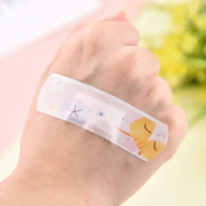 20pcs/box Cartoon Skin Patch Band Aid Strip Animal Dinosaur Pig Bear Pattern Wound Plaster Adhesive Bandages for Baby Kids