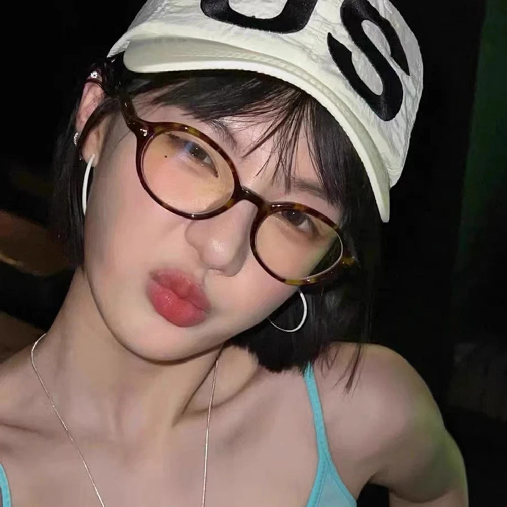 Korean Fashion Oval Frame Anti Blue Light Reading Glasses women Retro Leopard Red Thick Frame Fake glass Computer Eyeglass