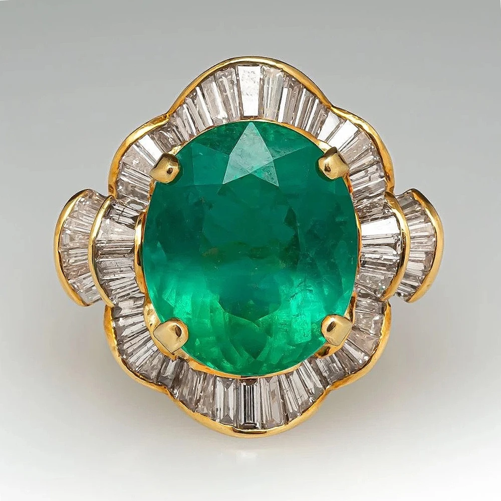 Vintage-Ringe mit eingelegtem ovalem synthetischem Smaragd und Gold für Damenmode, klassische Schmuckaccessoires für Bankette und Festlichkeiten
