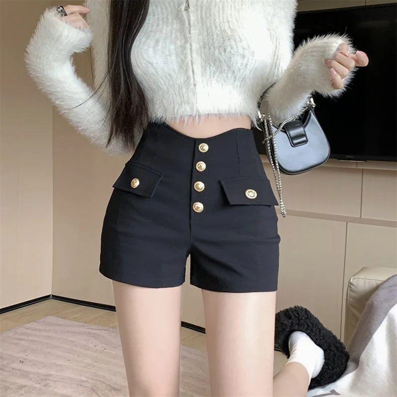 

2023 Black Spring Summer High Waist Single breasted Buttons Fashion Temperament Shorts Women
