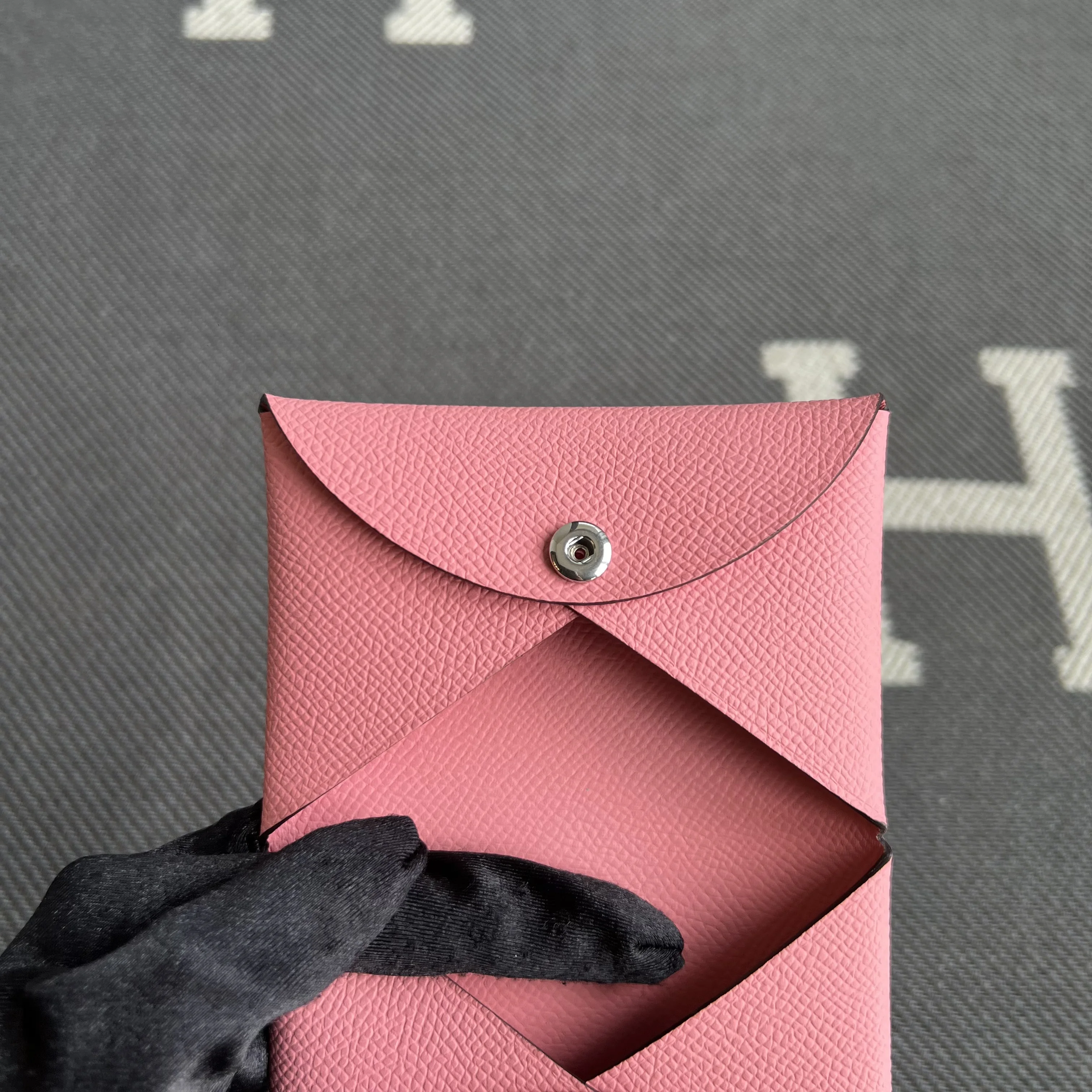 100% Genuine Cowhide Leather Milkshake Pink Key Holder Wallet Practical Coin Purse Document Bag Durable Functional  Bag
