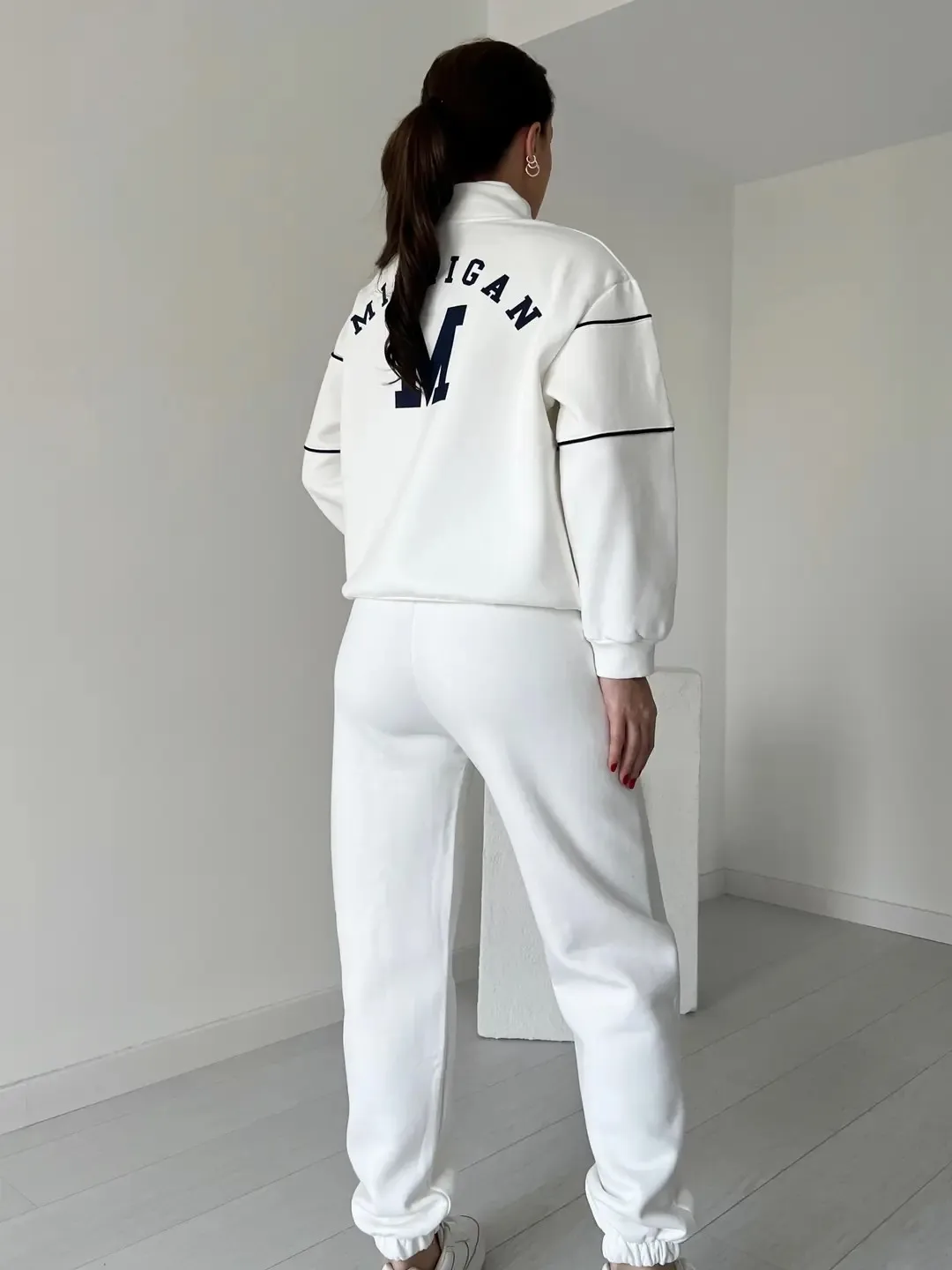 Autumn Winter New Fashion Letter Print Sweatshirt Set Casual Zipper Half Open Collar Long-sleeve Top + Sweatpants Two-piece Suit