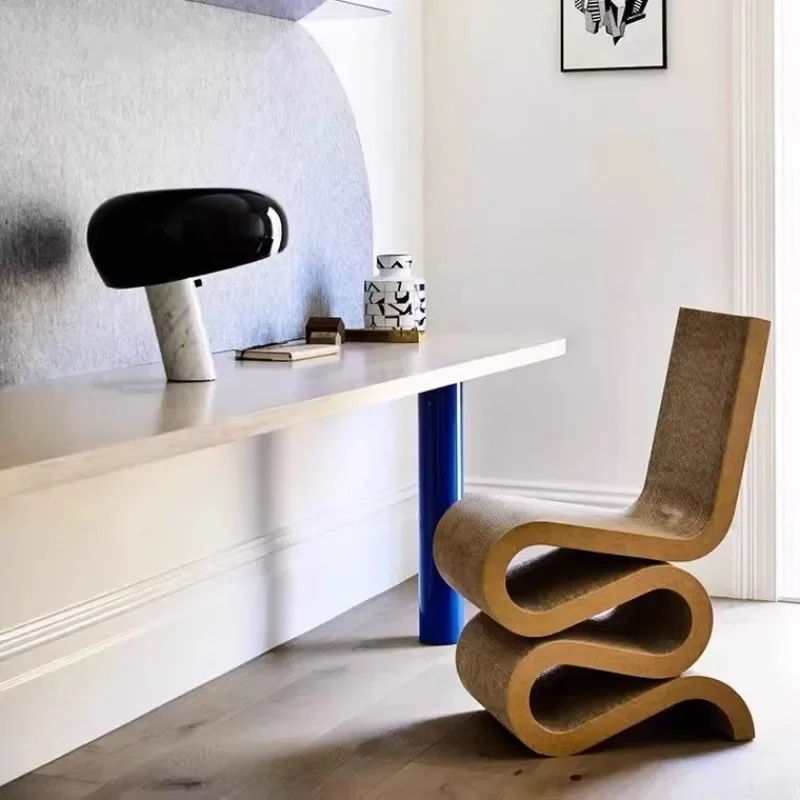 FRP Abstract Art S-Shaped Chair Home Art Model Room Backrest Leisure Chair
