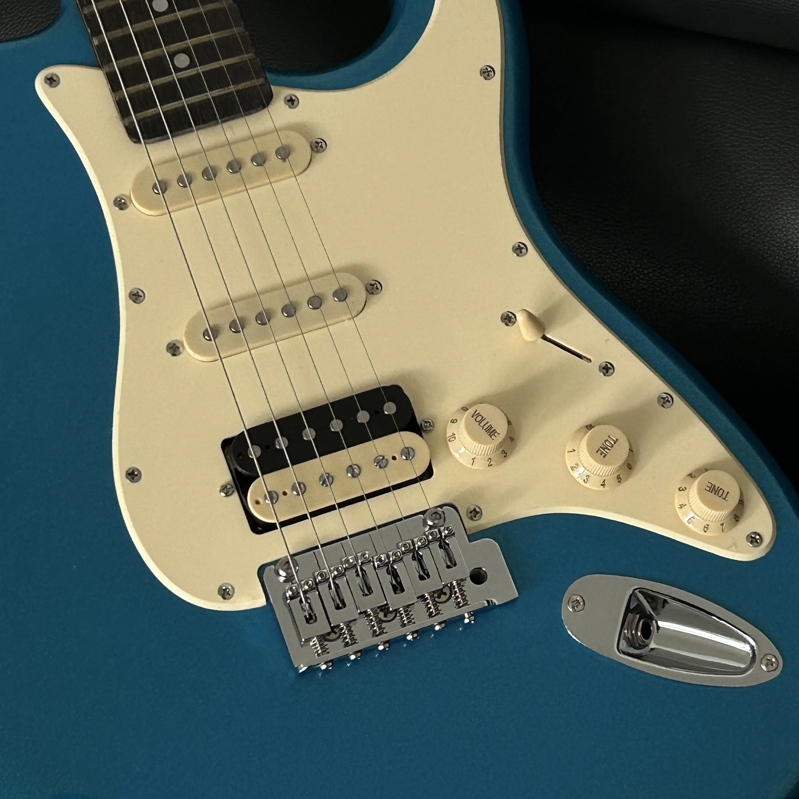 American Professional II Stratocaster HSS Miami Blue Rosewood,with Maple Fingerboard ,Made in China, In Stock