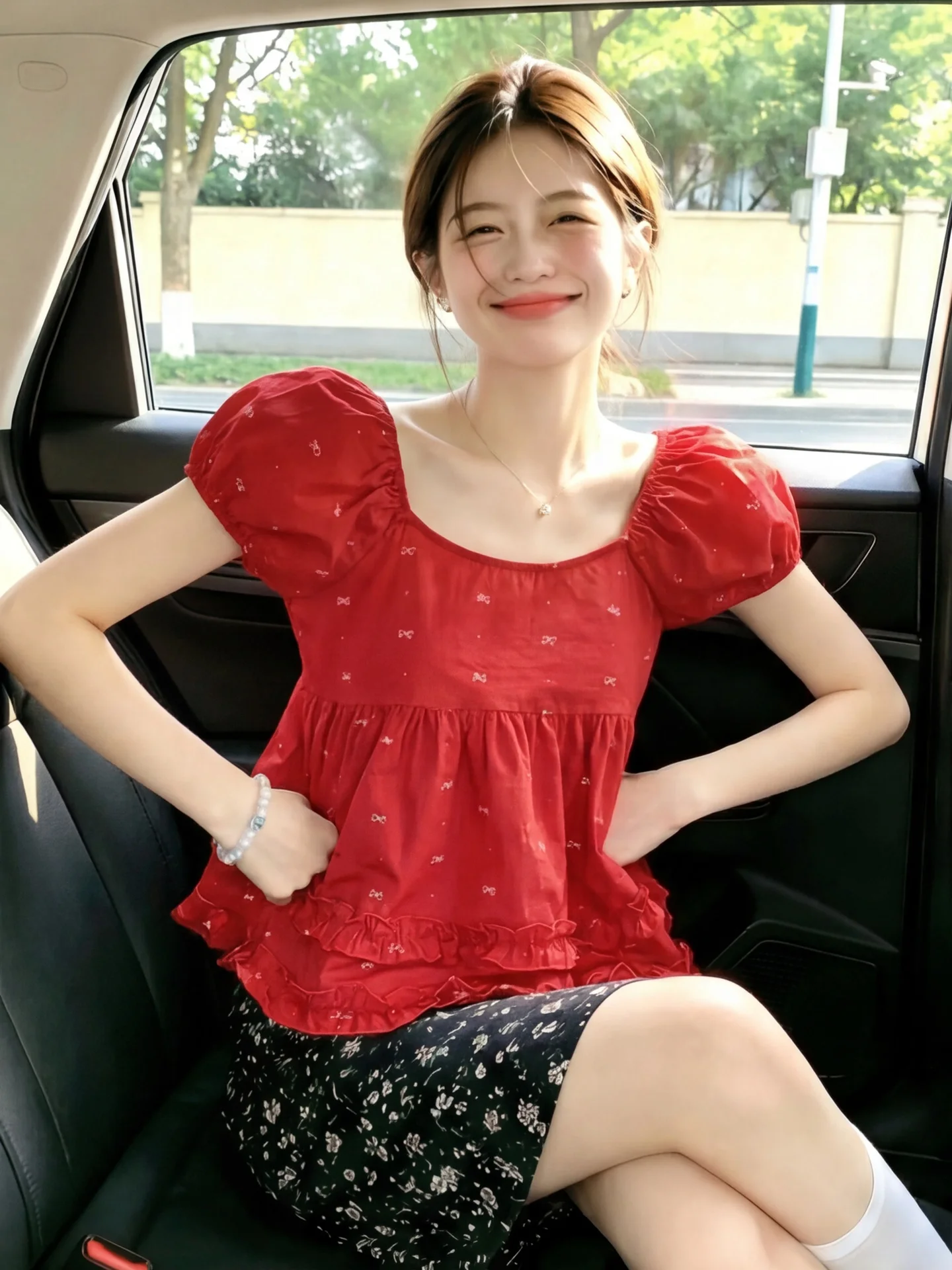 

Red Knot Bubble Sleeve Shirt Women's Summer New Unique Beautiful Lace Top Loose Fit Square Collar Short Sleeve