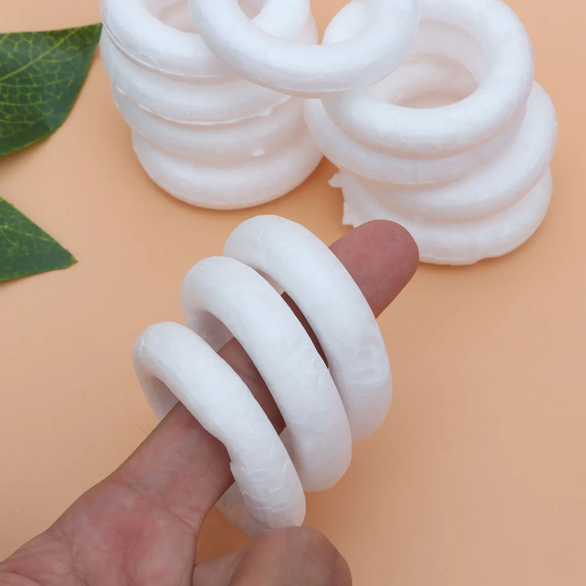 

50pcs Foam Wreath Forms White Round Circle Rings For Diy Painting Craft Art Supplies Craft Wreath Base Circular Ring