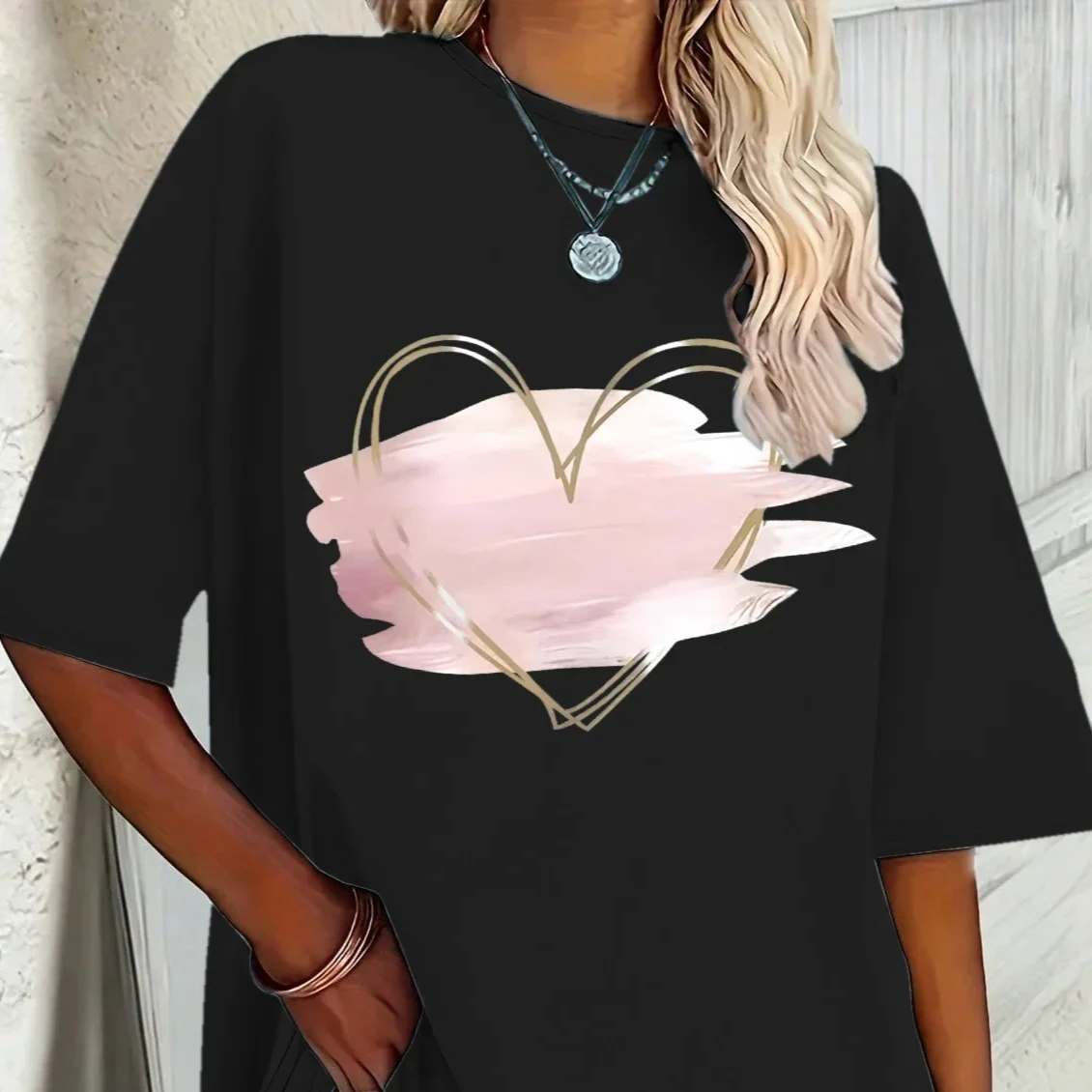 Women's New Pink Heart-shaped Elegant Printed T-shirt Spring and Summer Leisure Round Neck Short Sleeve Tops
