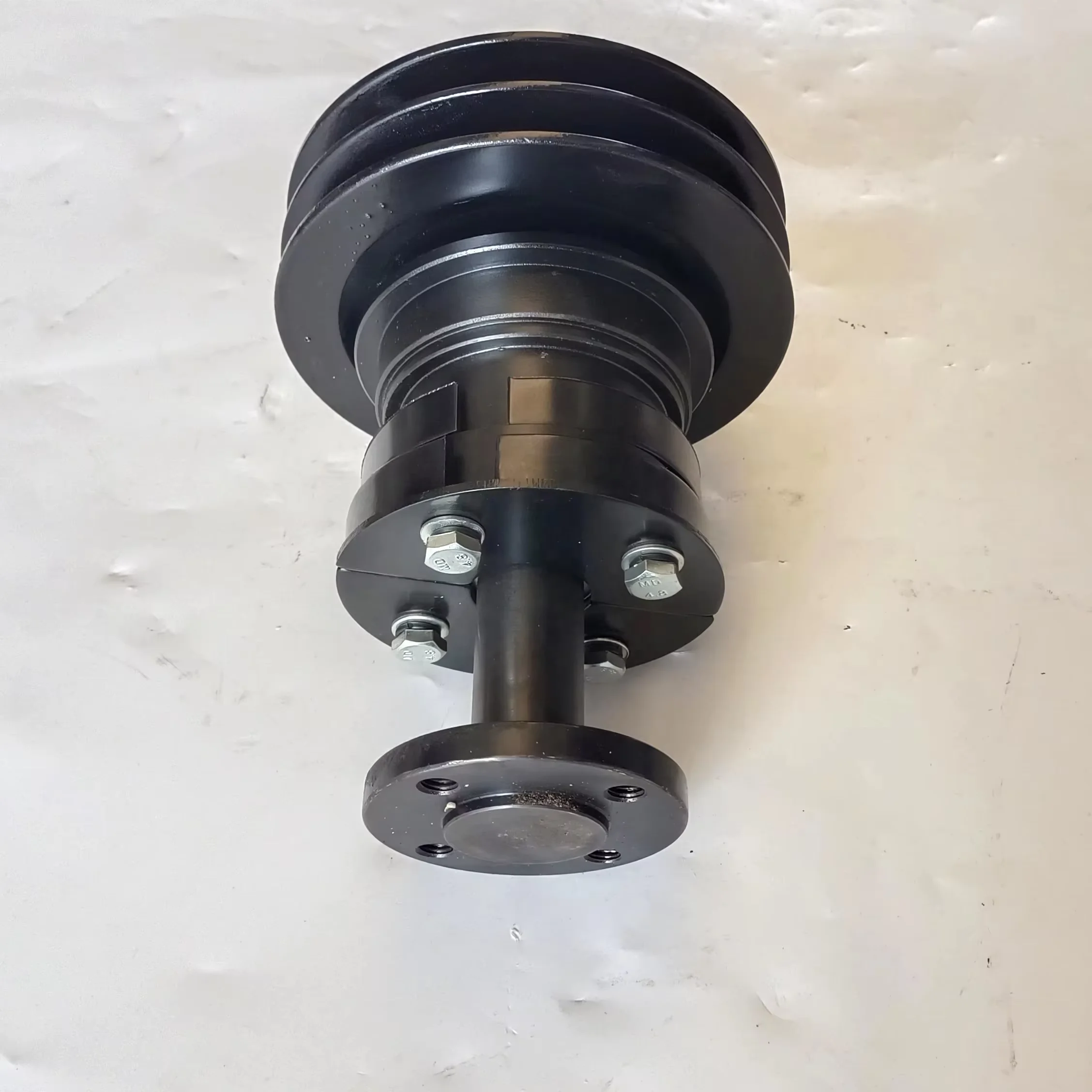 HIGER Bus Coach Fan Wheel Fan Drive Components Changan Bus Engine Cooling System Fan Pulley Assy with 2 Slots STOCK