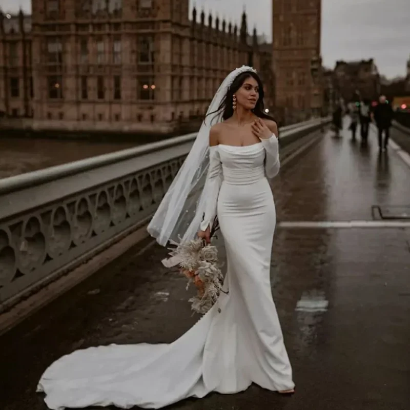 Abiti da sposa a sirena con scollo a barchetta splendidi personalizzati con spalle scoperte 2024 Illusion di volant con abiti da sposa in tulle con strascico di corte