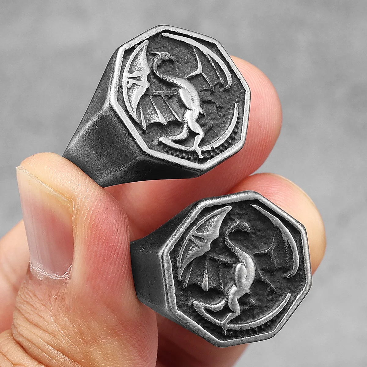 Vintage Black Evil Dragon Animal Men Rings Stainless Steel Women Jewelry Punk Rock Cool Stuff Fashion Accessories Gift Wholesale