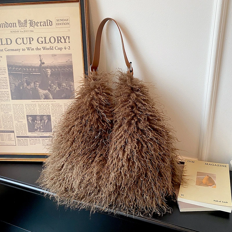  Brand Women Tote Hobo Handbag Triangle Design Winter Long fuzz Shoulder Bag Lightweight Elegant Portable Travel Handbag Fluffy