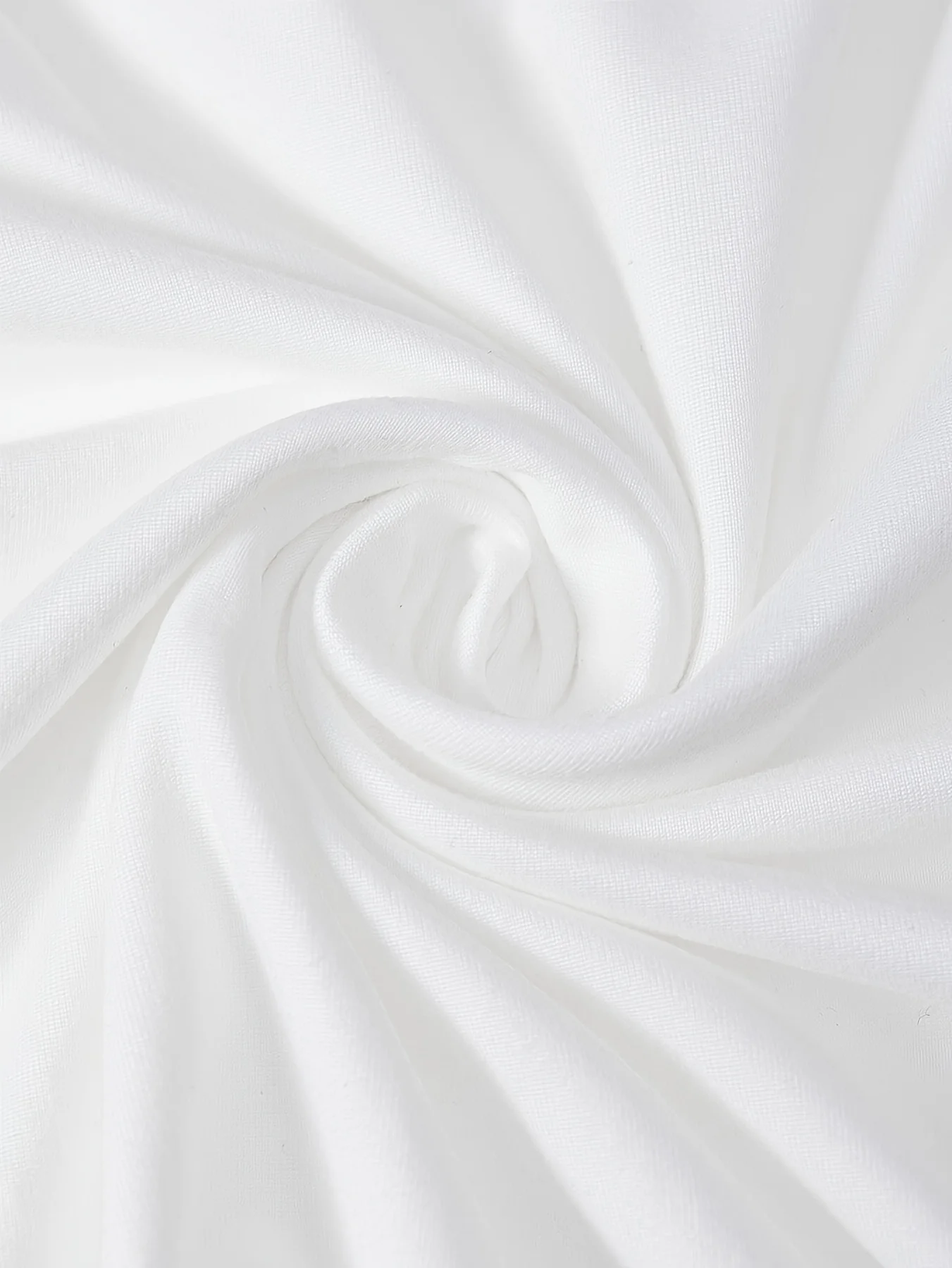 تي شيرت نسائي كلاسيكي مطبوع عليه سانتا كلوز مع شعار "أخبرني ما تريده" - بلوزة بأكمام قصيرة لعيد الميلاد باللونين الأبيض والأحمر