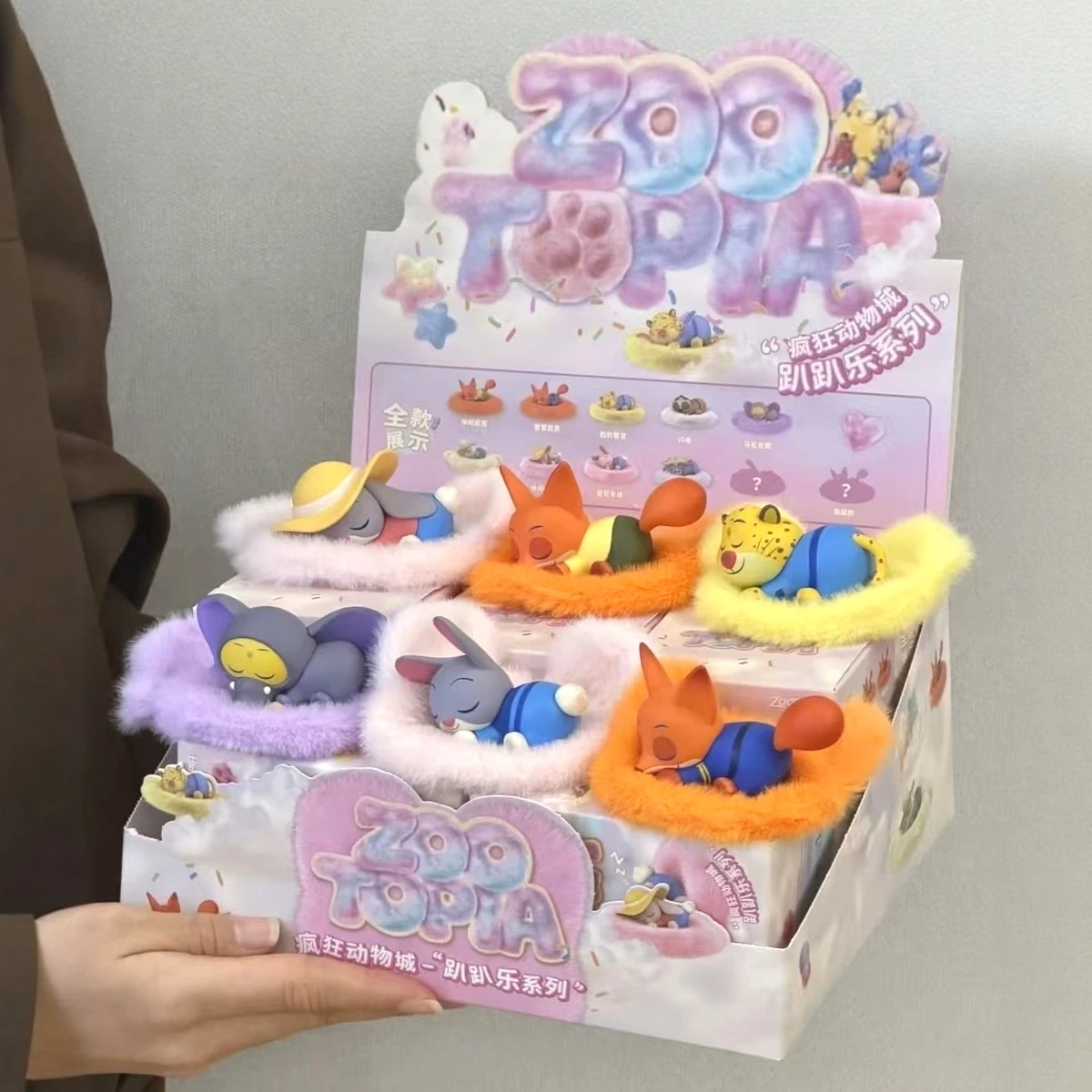 

Оригинальная игрушка ZOOTOPIA Blind Box, серия для сна, плюшевая подушка, ПВХ, животное, кролик, лиса, куклы, фигурки, декор для стола, подарки на день рождения для детей