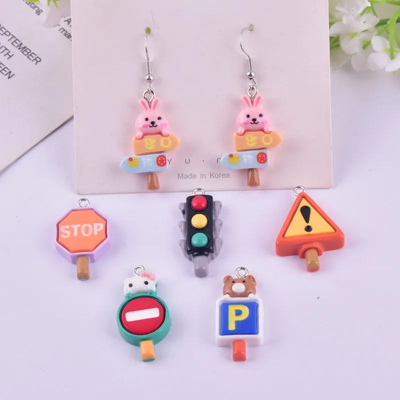 Mix style 10pcs/pack Fashion Traffic lights Resin Charms for Women Earring Necklace Jewelry DIY Making