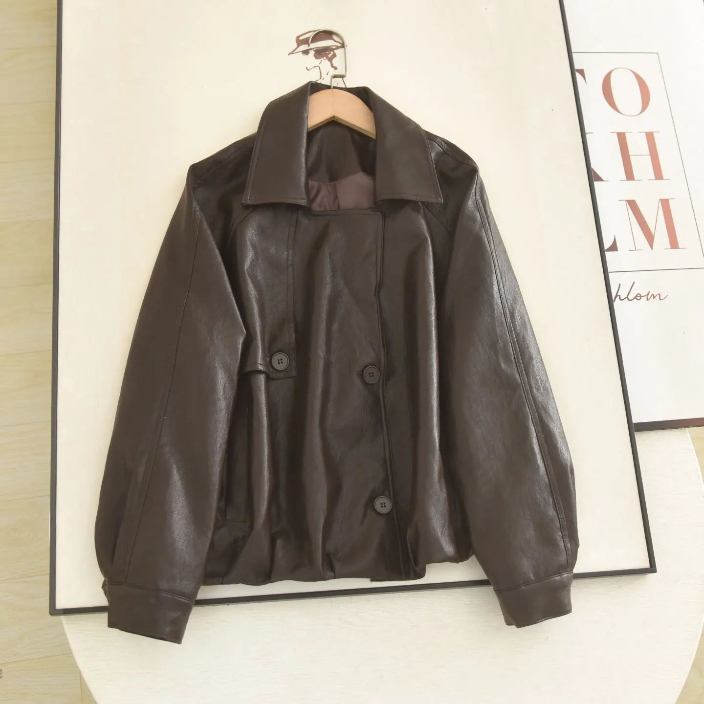 Retro Style Loose Fit Women's Coffee Colored PU Leather Jacket 2026 Autumn New Arrival Versatile Outerwear Fashionable Coat
