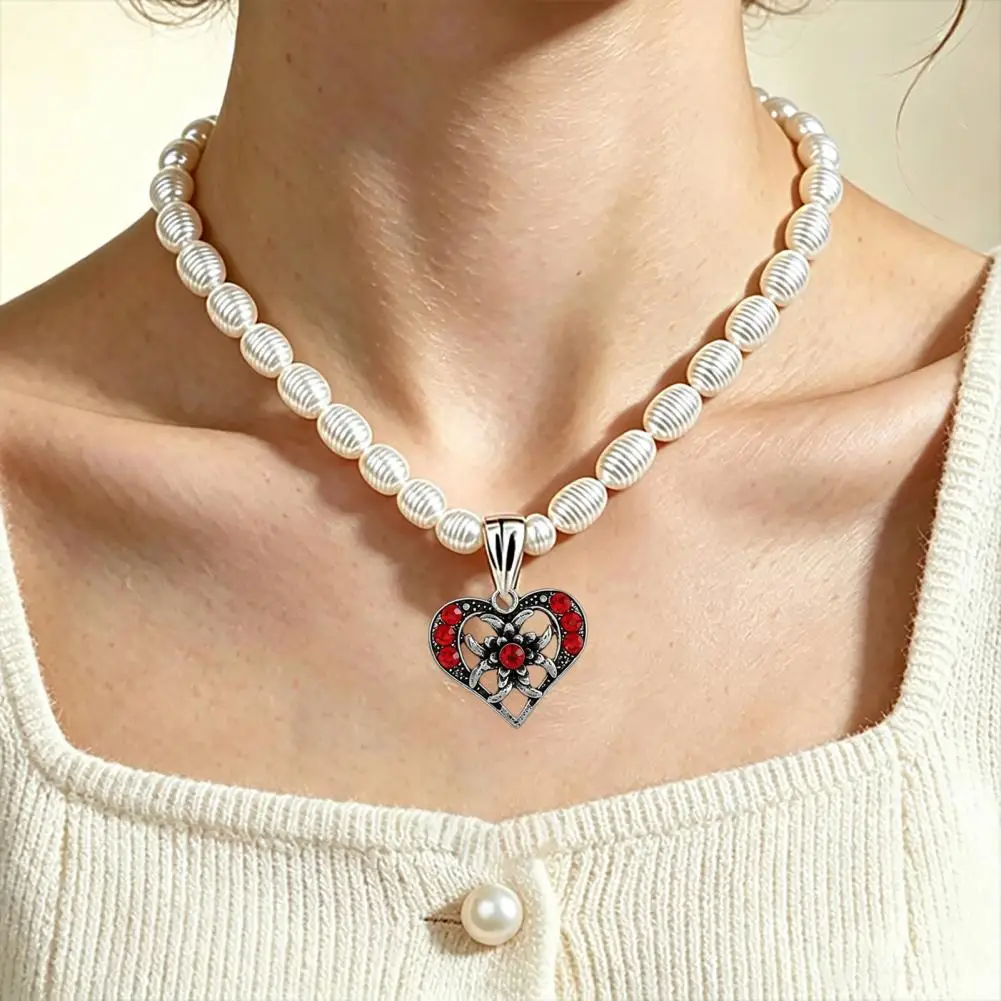 Heart Chain Necklace for Women, Bavarian Rhinestone Heart Long Necklace Vintage Oktoberfest Corset Jewelry Accessory