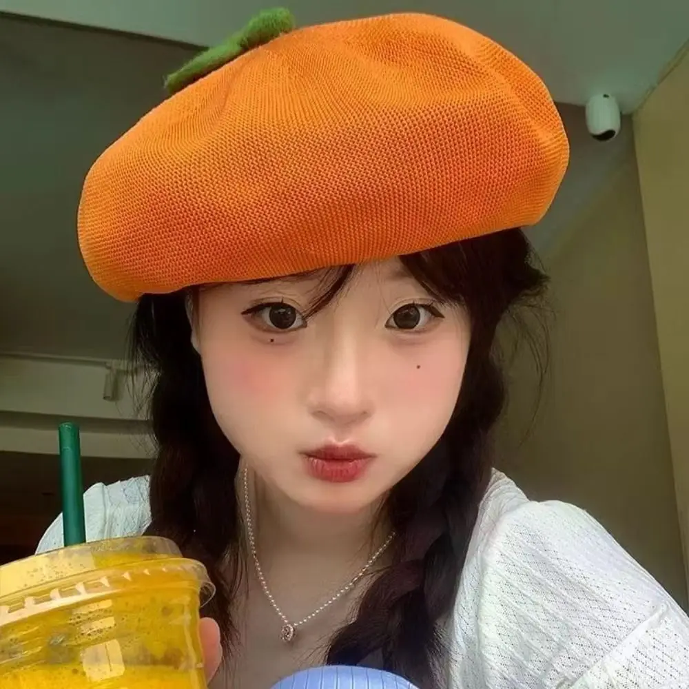 Japońska różowa brzoskwiniowa dziewczyna malarzka kapelusz oddychający pomarańczowy beret czapka owocowa codzienna świeża urocza czapka beanie beret na wiosnę i lato