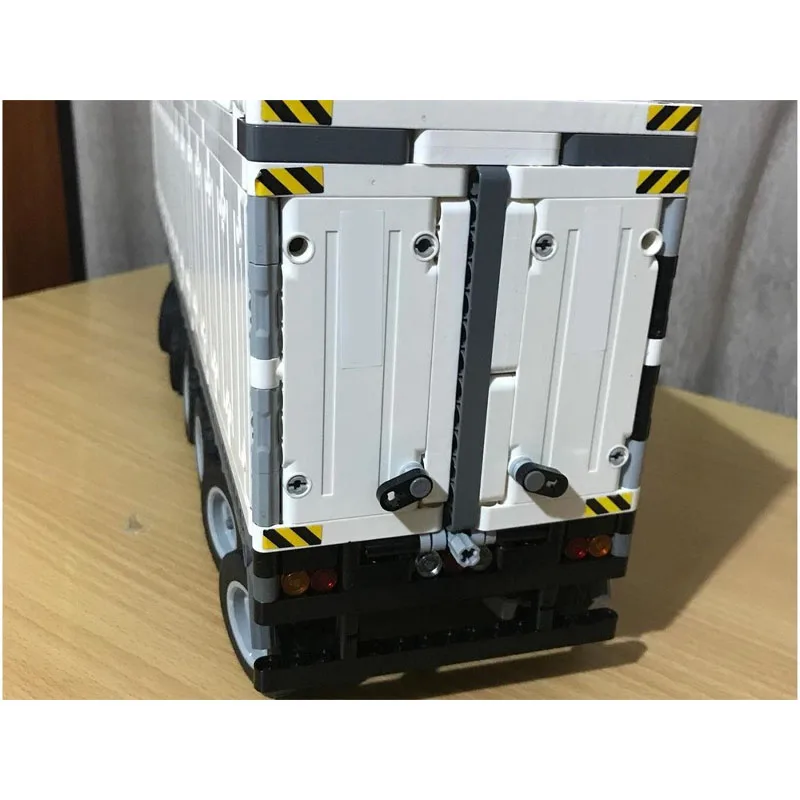 

MOC-128074 New Cargo Container Semi-Trailer Truck Building Block Model 1215 Parts MOC Boys Children's Birthday Toy Gift