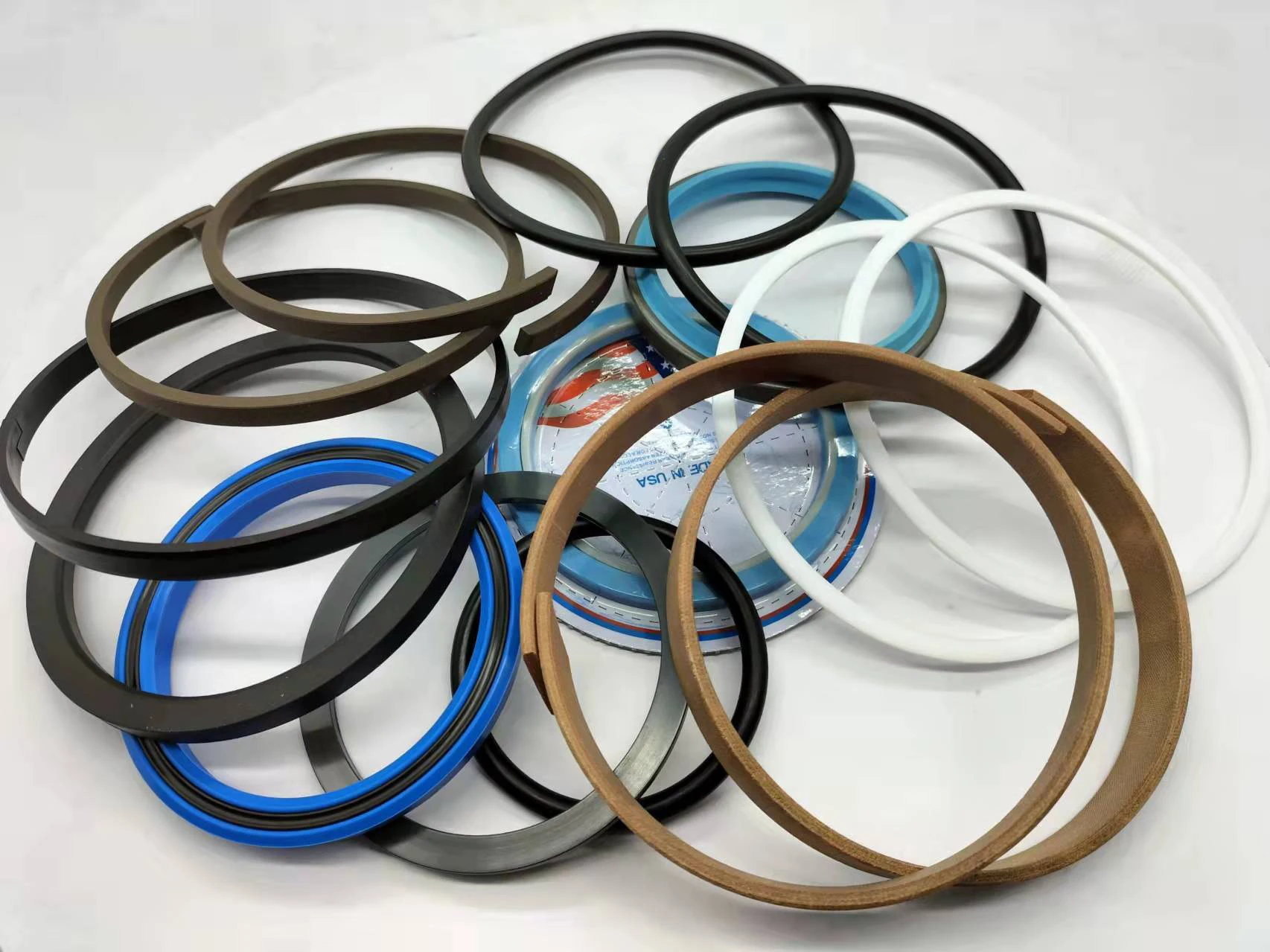 Oil Seal 14589131 VOE14589131 For EC210D EC210B Excavator Arm Cylinder Seal Kit 14589124/14589127