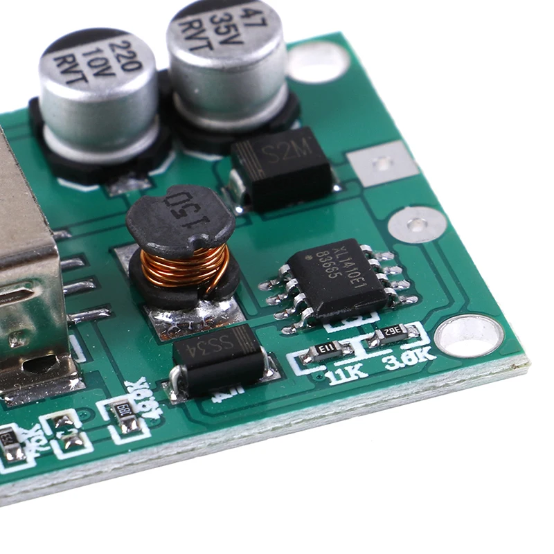 Hot Sale 5V 2A Solar Panel Power Bank USB Charge Voltage Controller Regulator