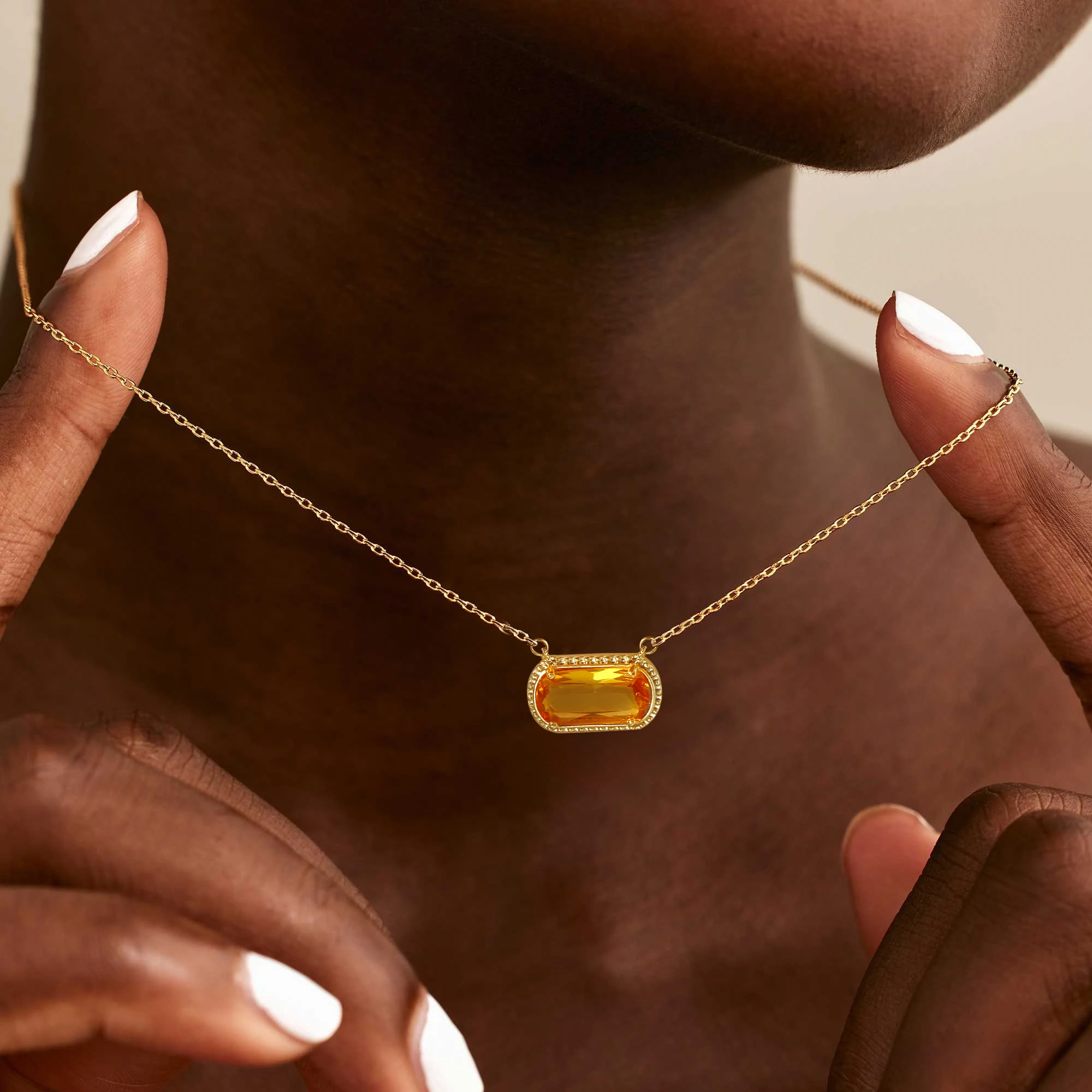 Badu جوهرة الميلاد قلادة الفولاذ المقاوم للصدأ 18K مطلية بالذهب الملونة الزركون قلادة قلادة للنساء هدايا مجوهرات فاخرة عصرية