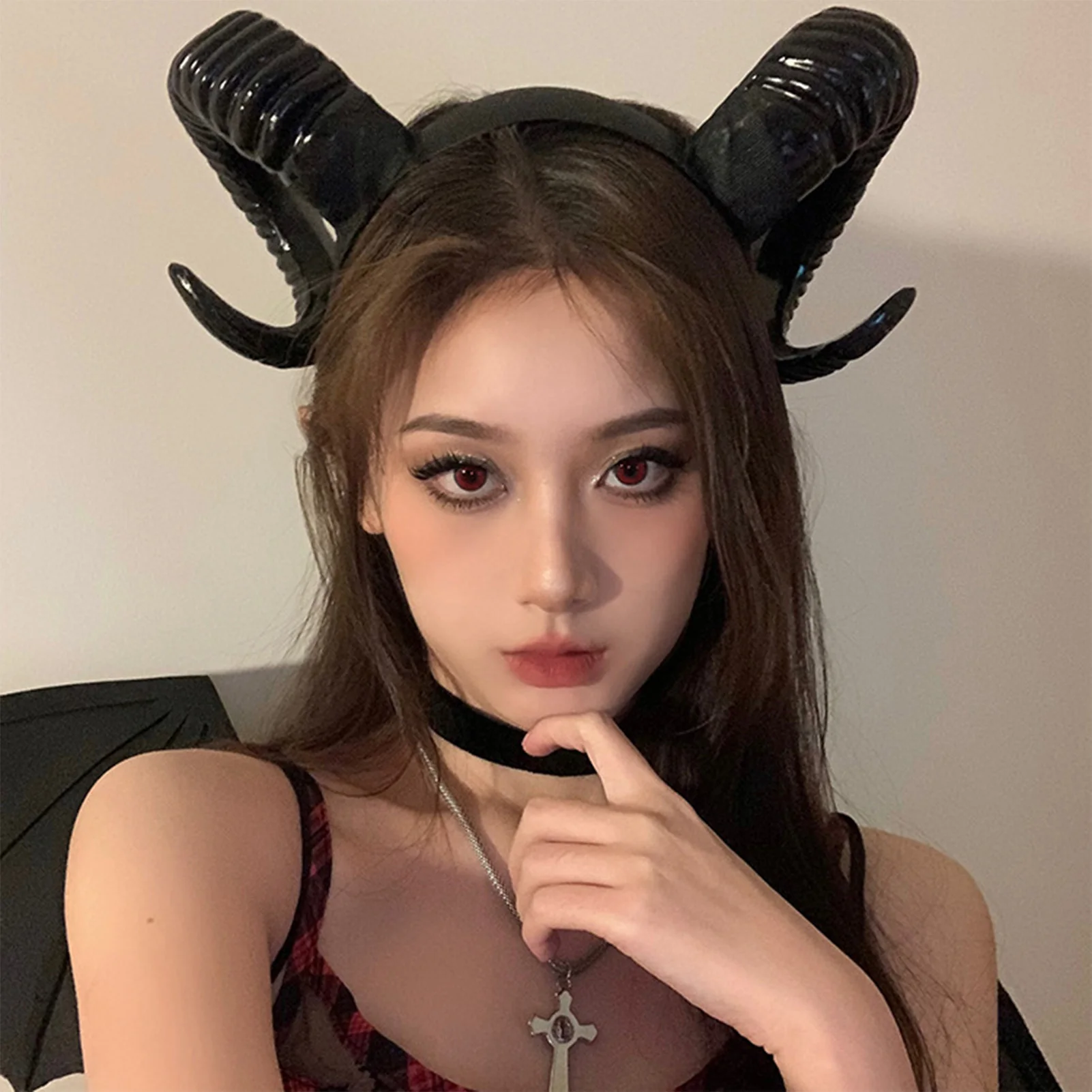 

Halloween Devil's Horn Hair Bands Handmade Sheep Horn Headdress Dress Up Cosplay Props For Festival Party Student Stage Shows