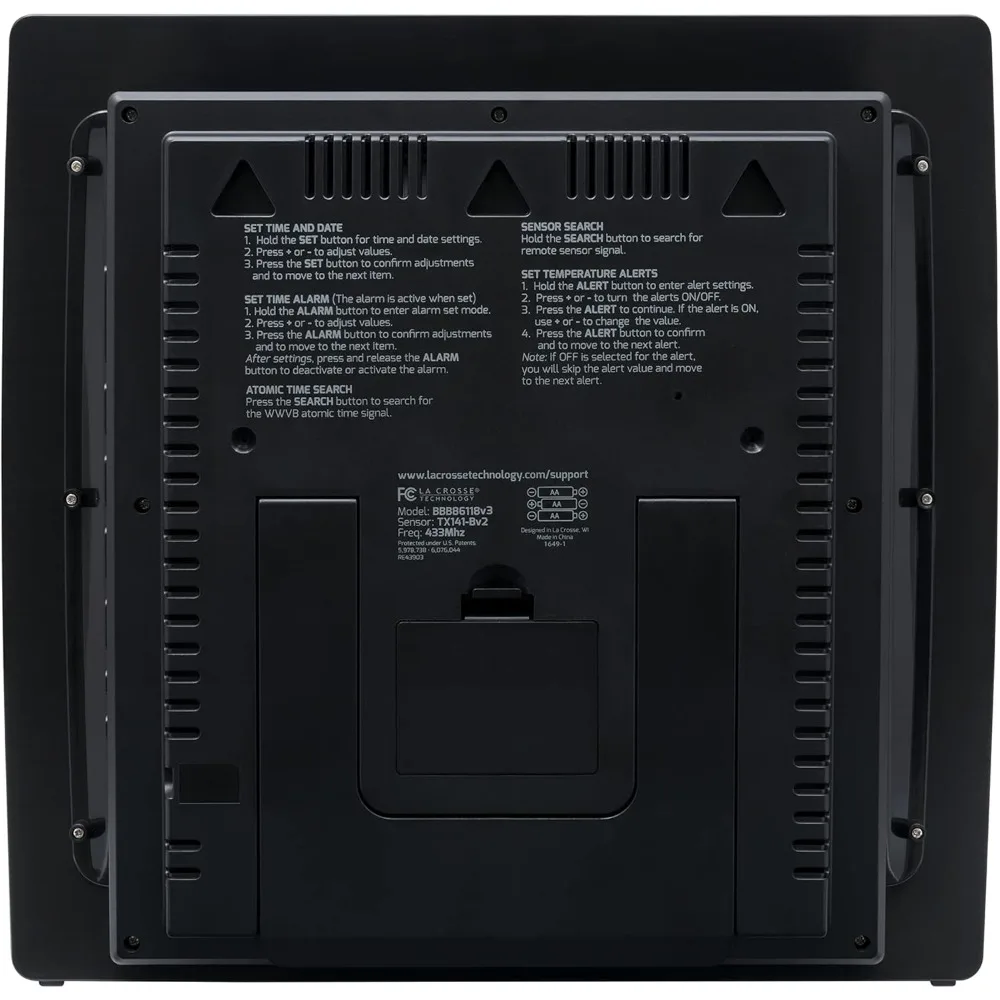 ساعة رقمية ذرية منحنية مع مرحلة القمر ودرجة الحرارة - حفظ الوقت الدقيق للمكتب المنزلي